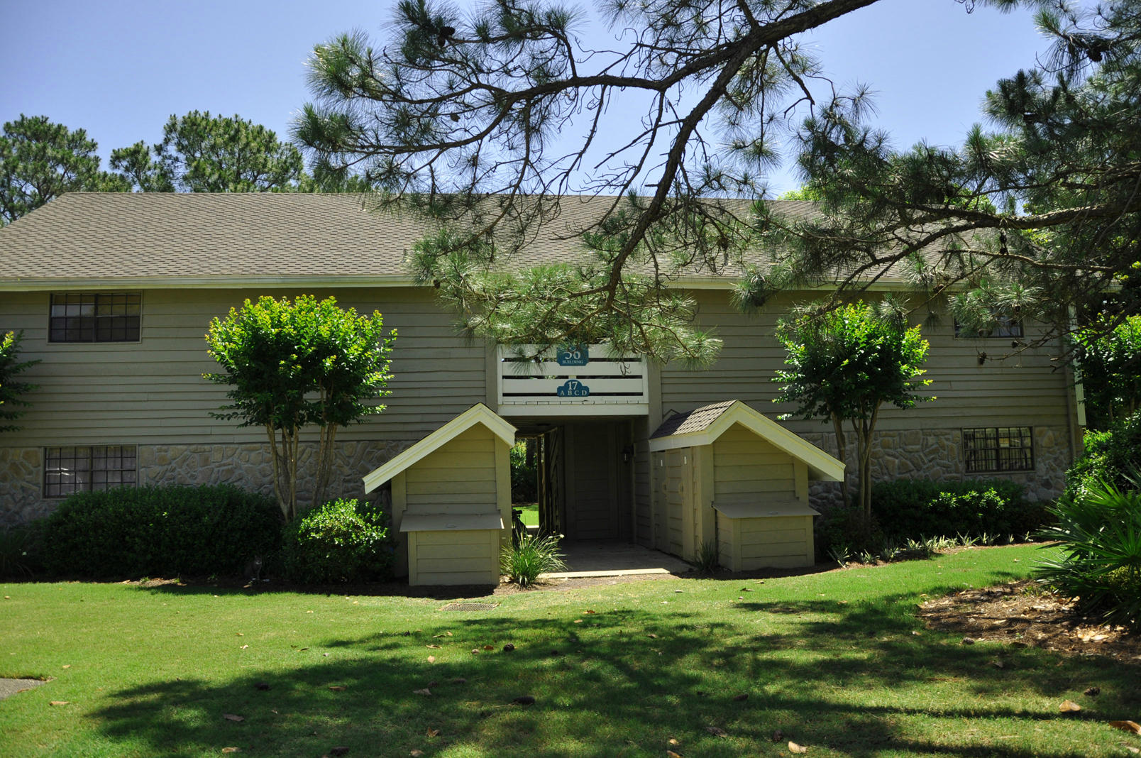 SEASCAPE CONDO GARDEN VILLA - Residential