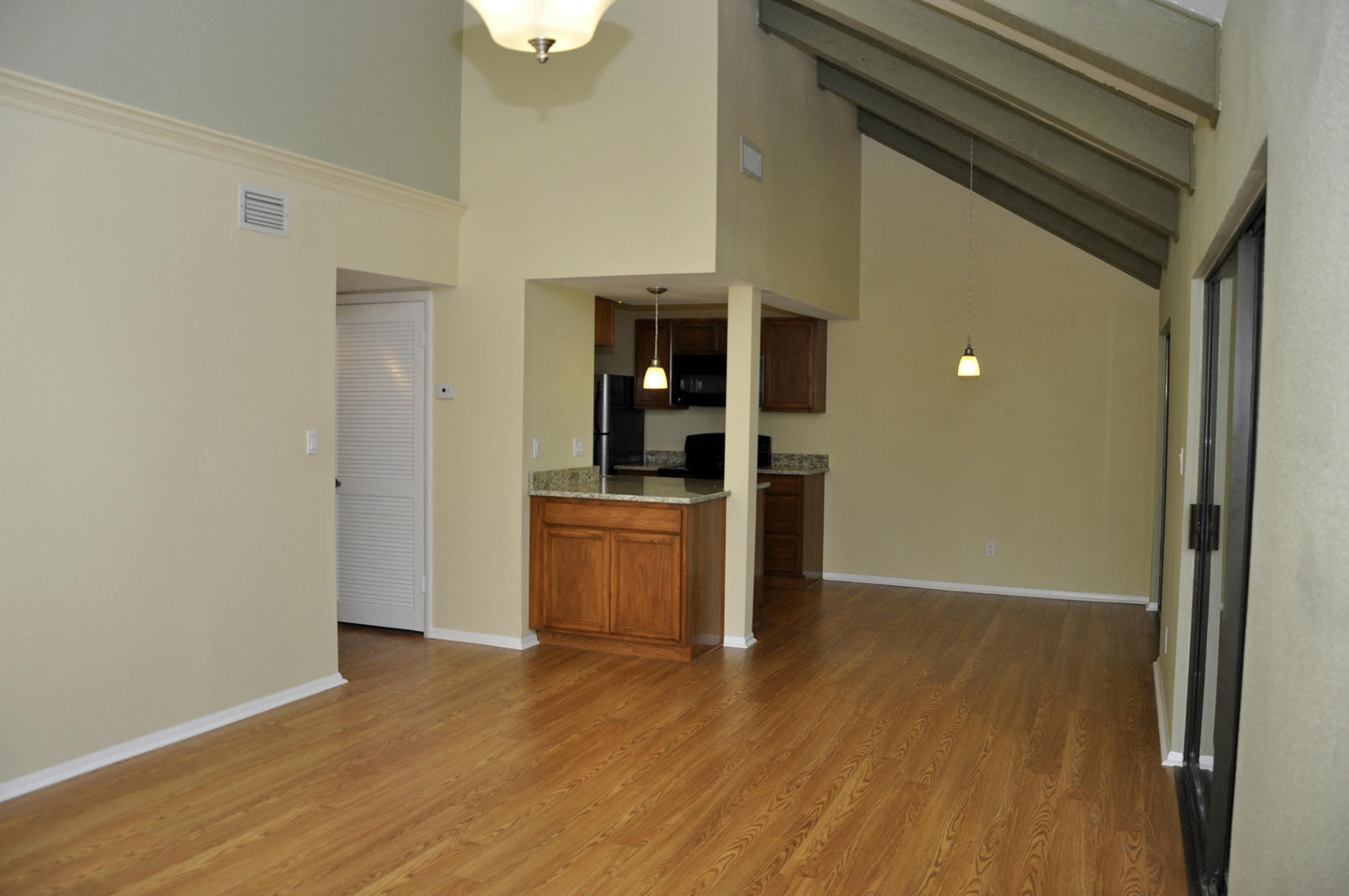 SEASCAPE CONDO GARDEN VILLA - Residential