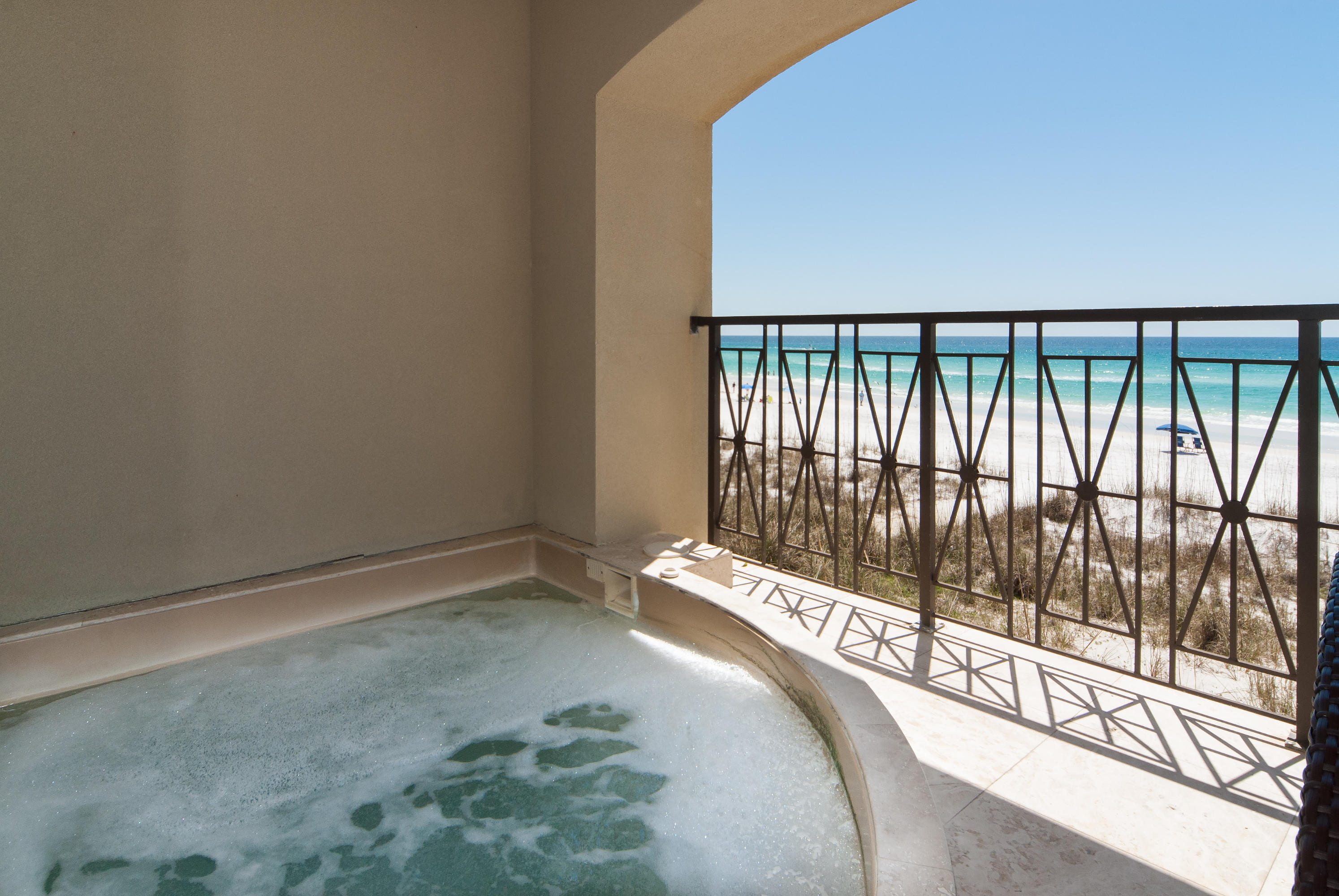 Frangista Beach - Residential