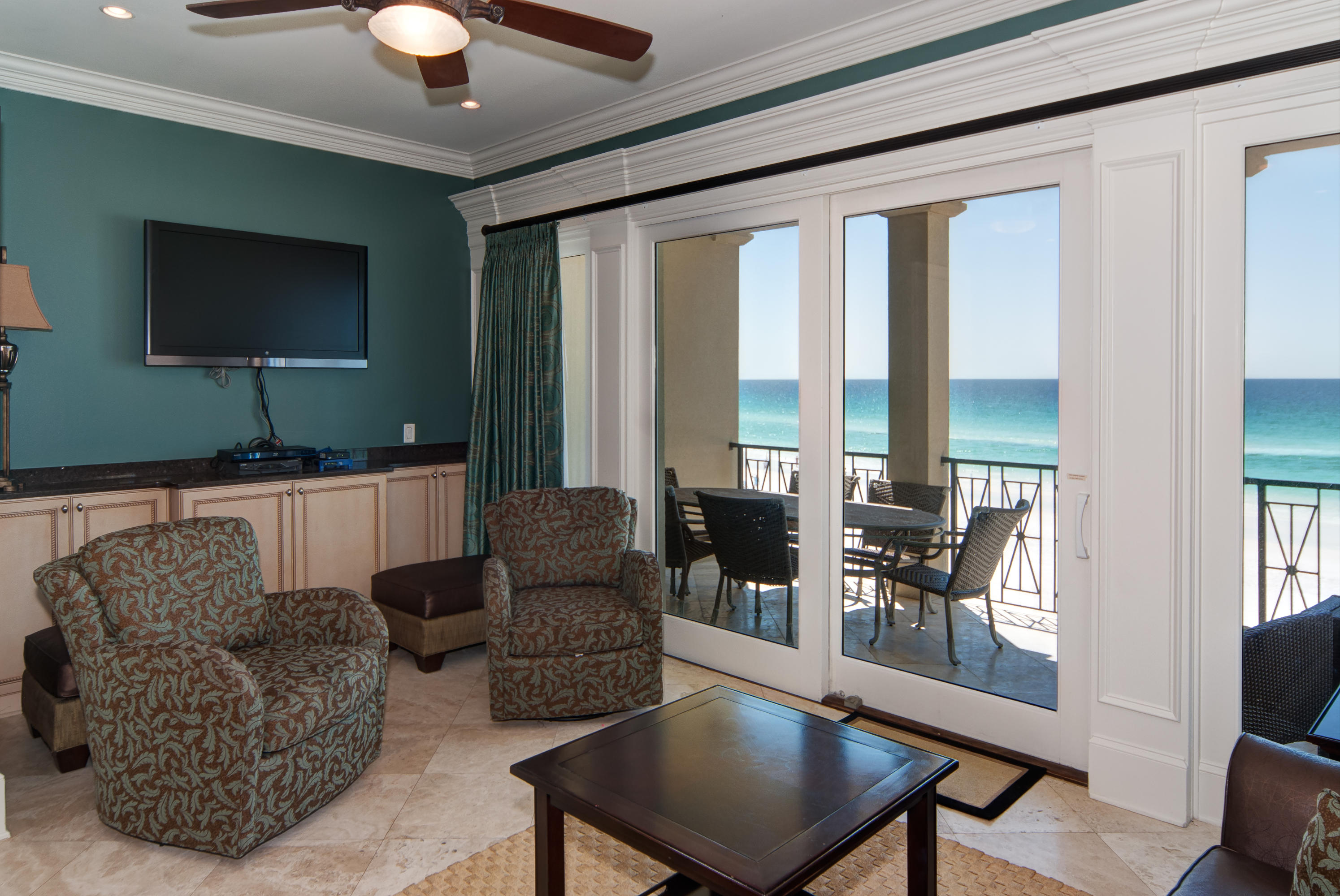 Frangista Beach - Residential