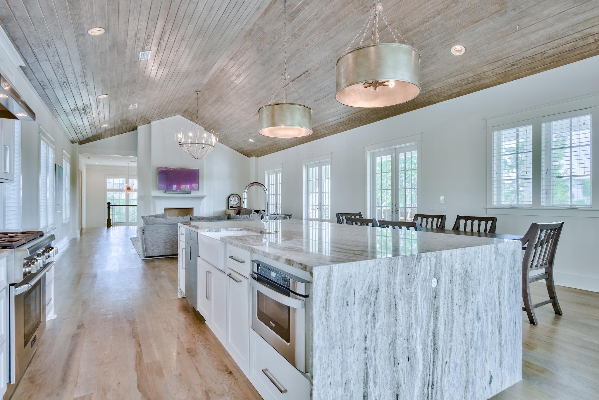 EASTERN LAKE ESTATES - Residential