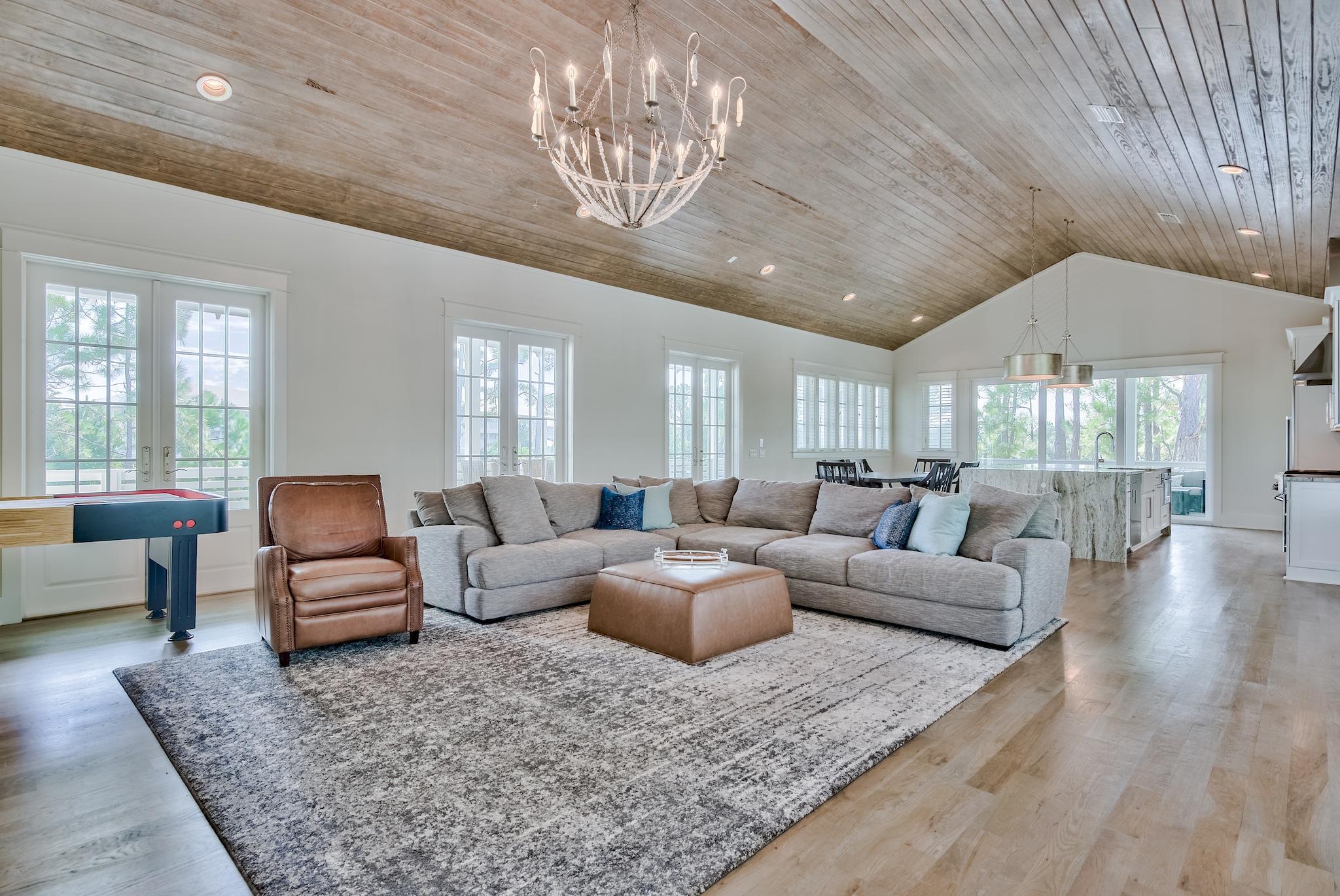 EASTERN LAKE ESTATES - Residential