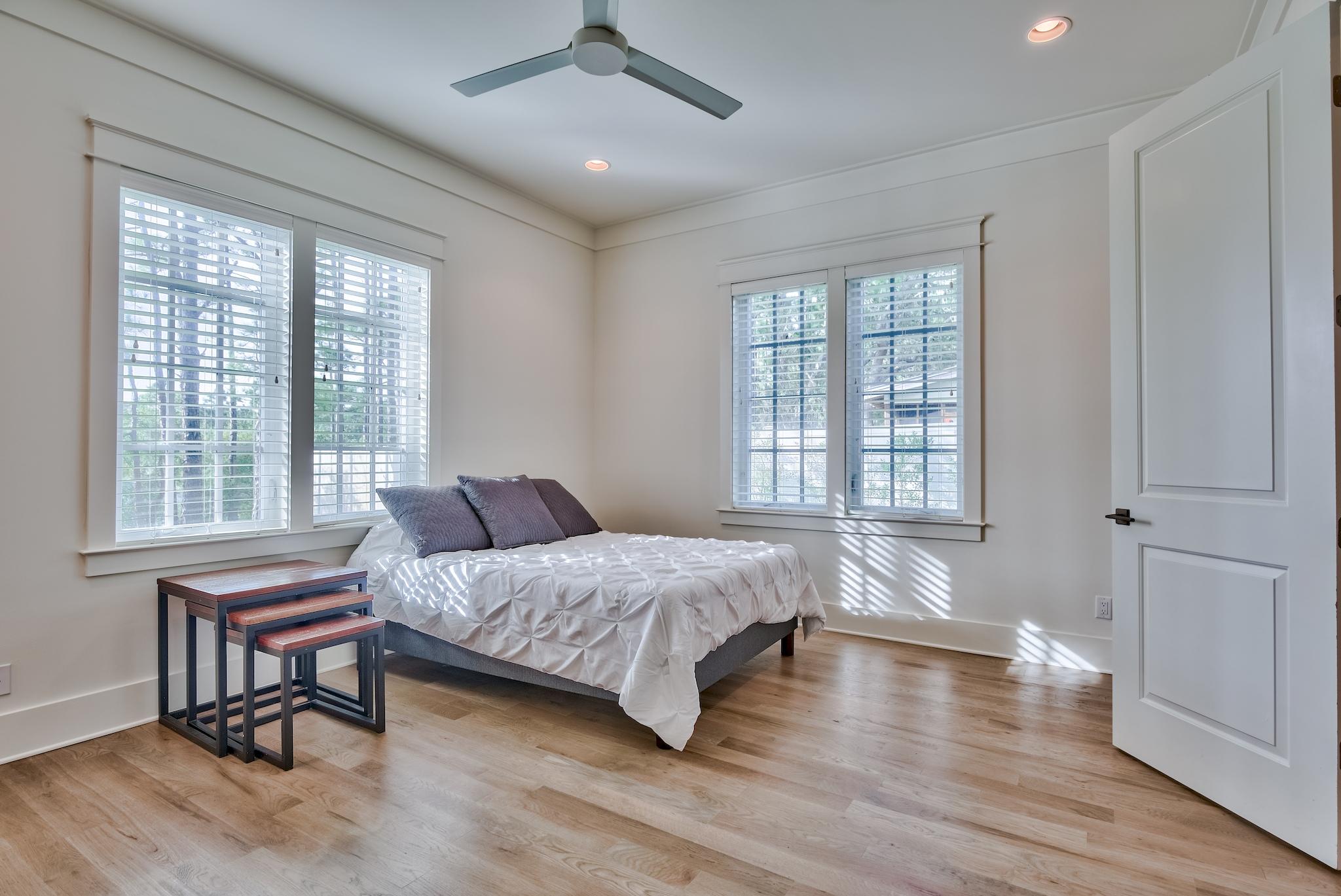 EASTERN LAKE ESTATES - Residential