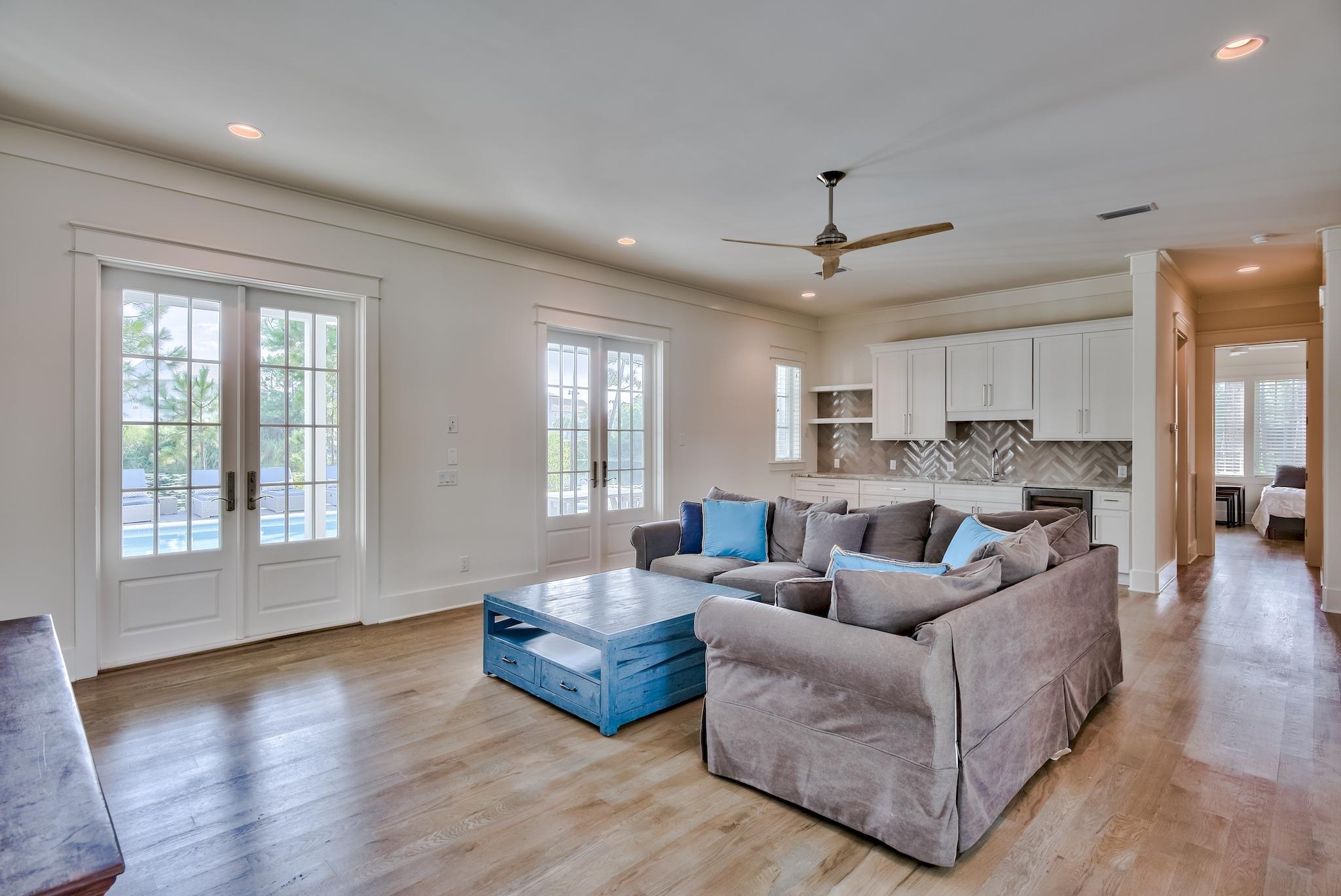 EASTERN LAKE ESTATES - Residential