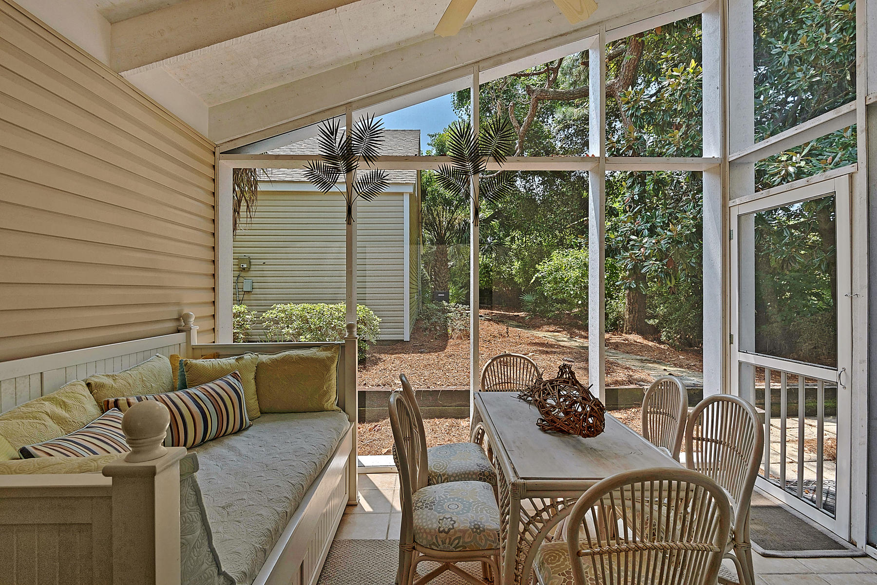 MAGNOLIA VILLAGE CONDO - Residential