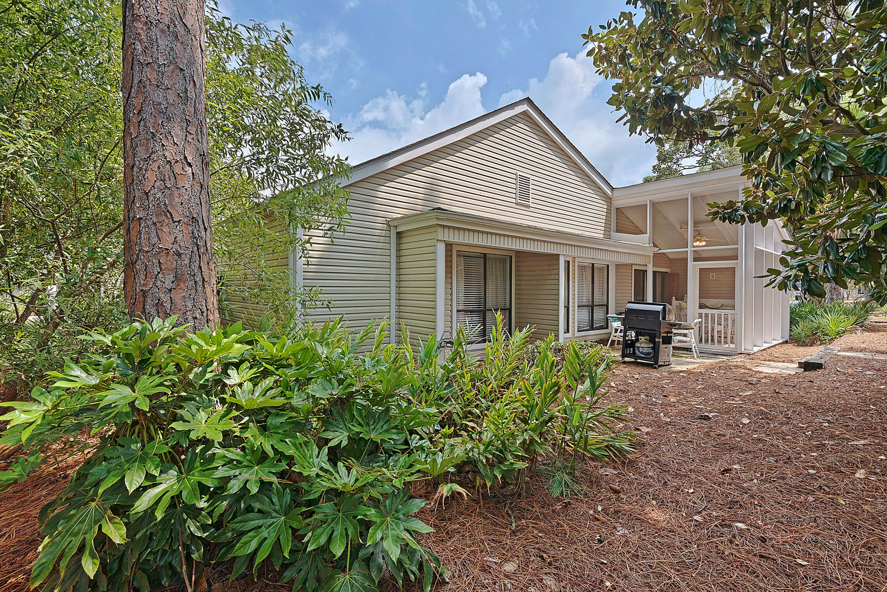 MAGNOLIA VILLAGE CONDO - Residential