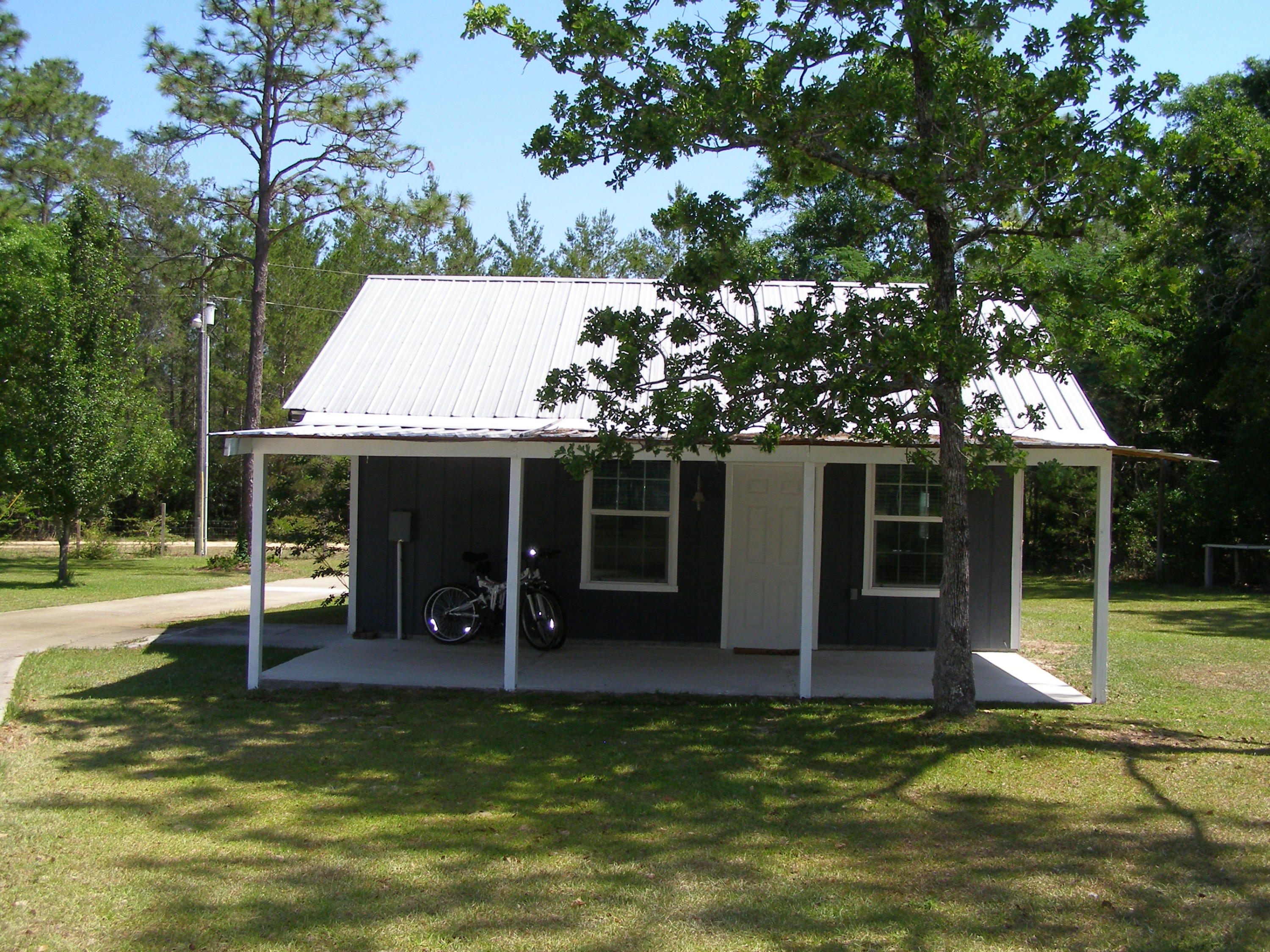 FOUR LAKES - Residential