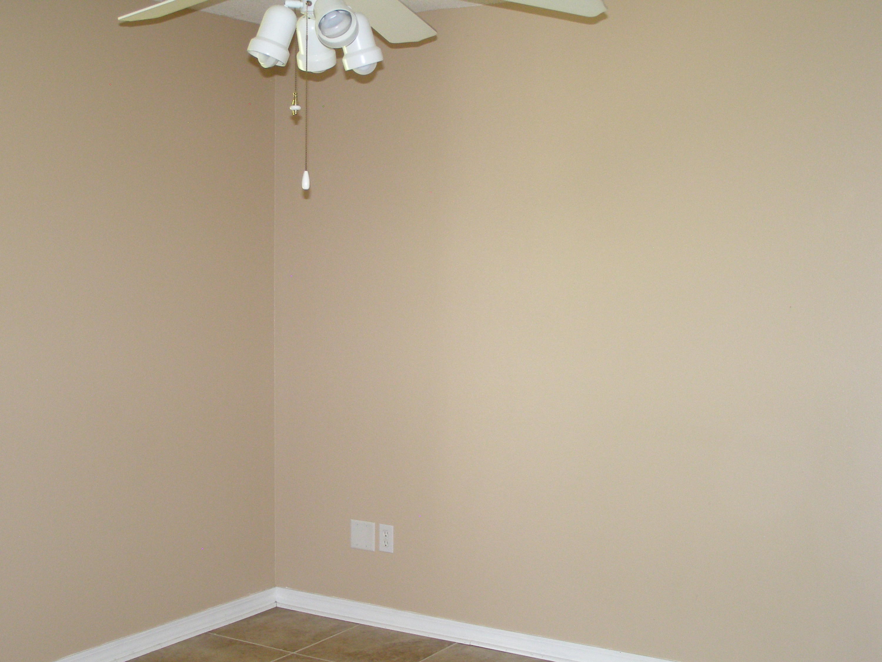 FOUR LAKES - Residential