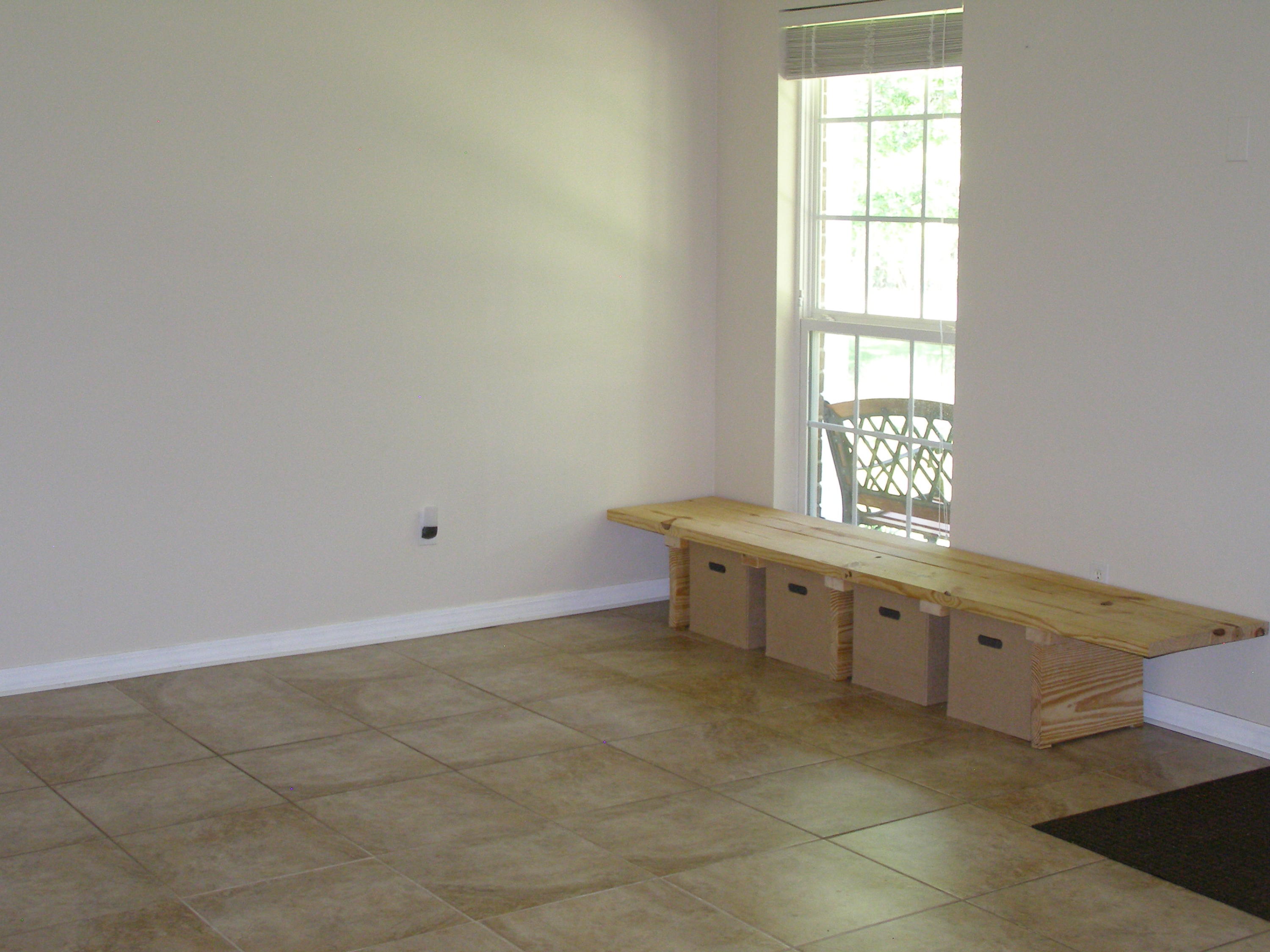 FOUR LAKES - Residential