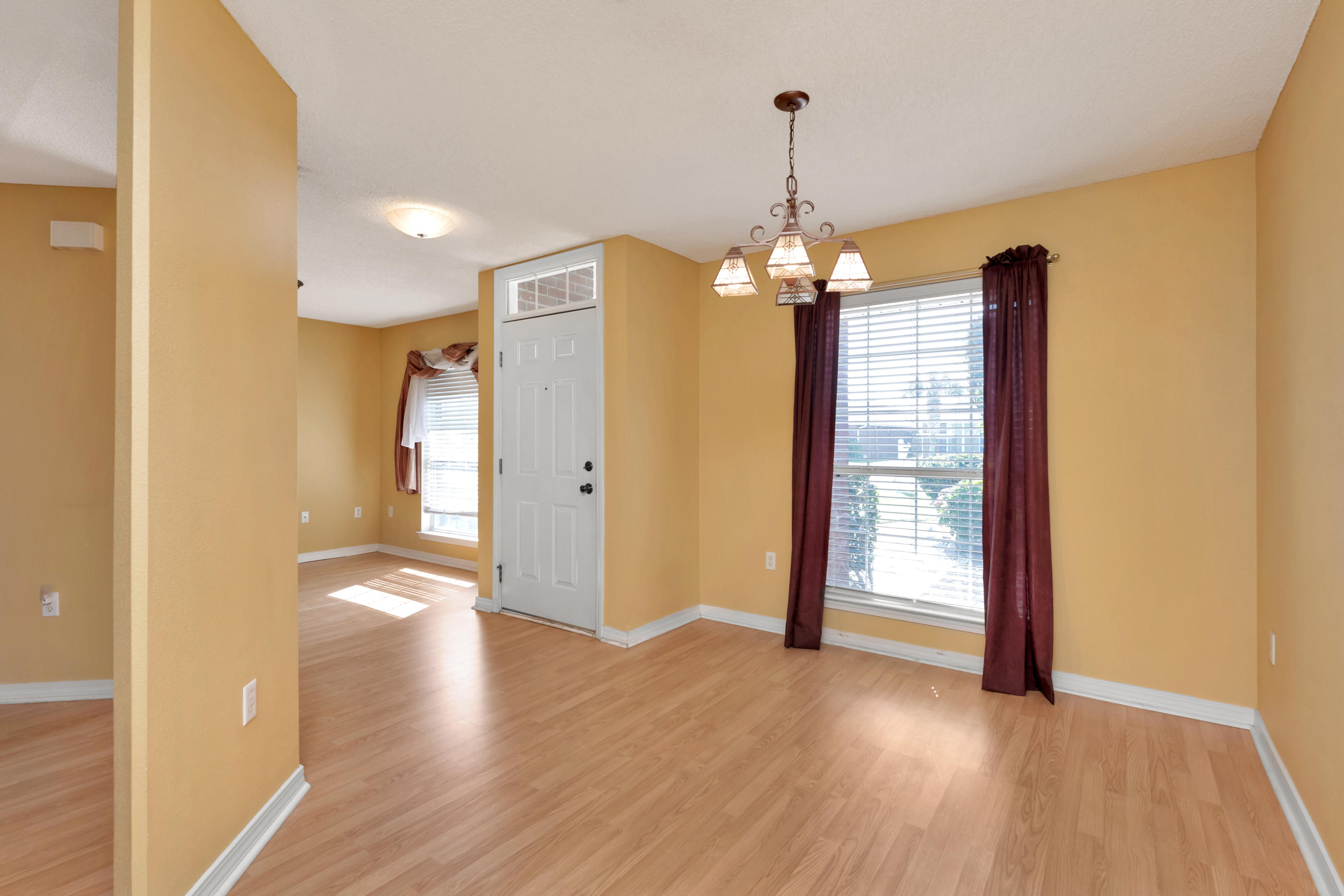 CREETWOODS - Residential