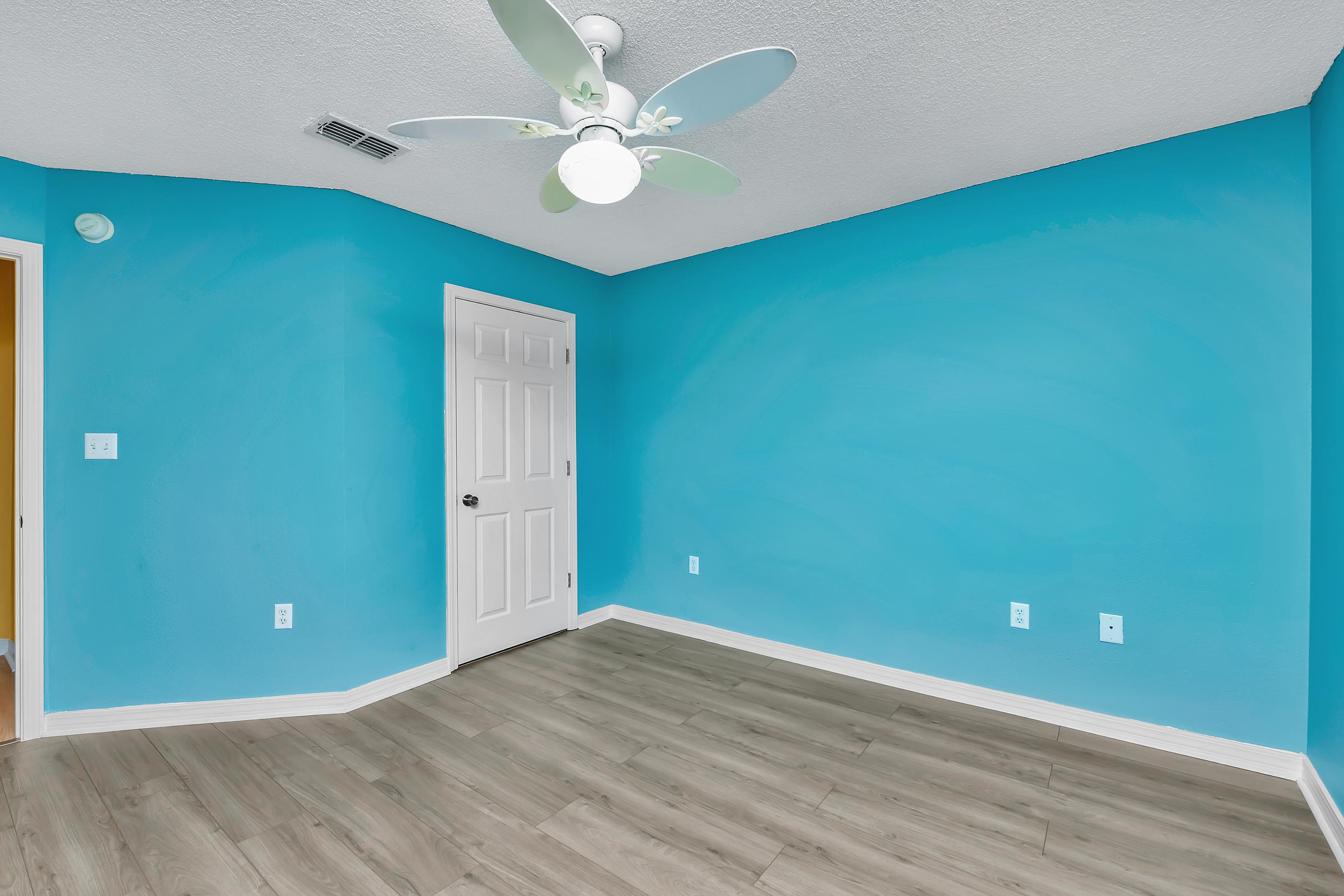 CREETWOODS - Residential