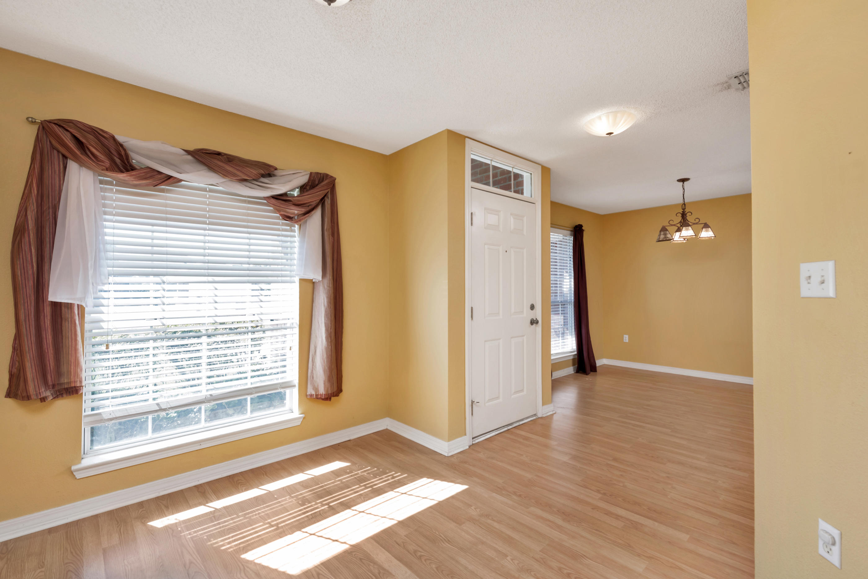 CREETWOODS - Residential