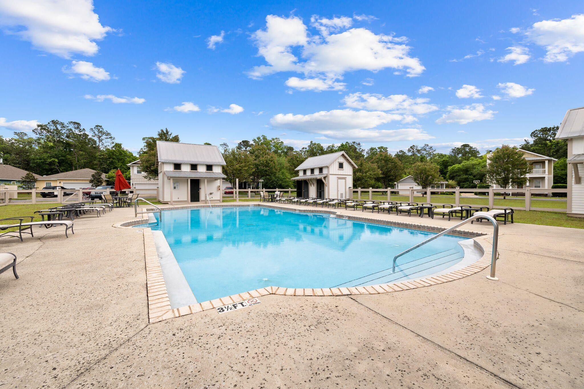 LAGRANGE LANDING - Land