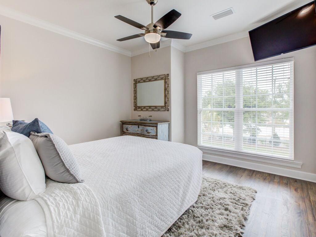 DRIFTWOOD DRIVE TOWNHOMES - Residential