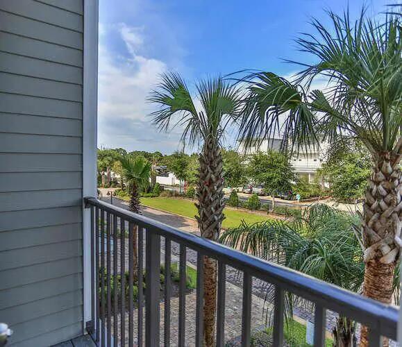 DRIFTWOOD DRIVE TOWNHOMES - Residential