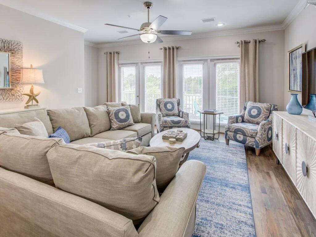 DRIFTWOOD DRIVE TOWNHOMES - Residential