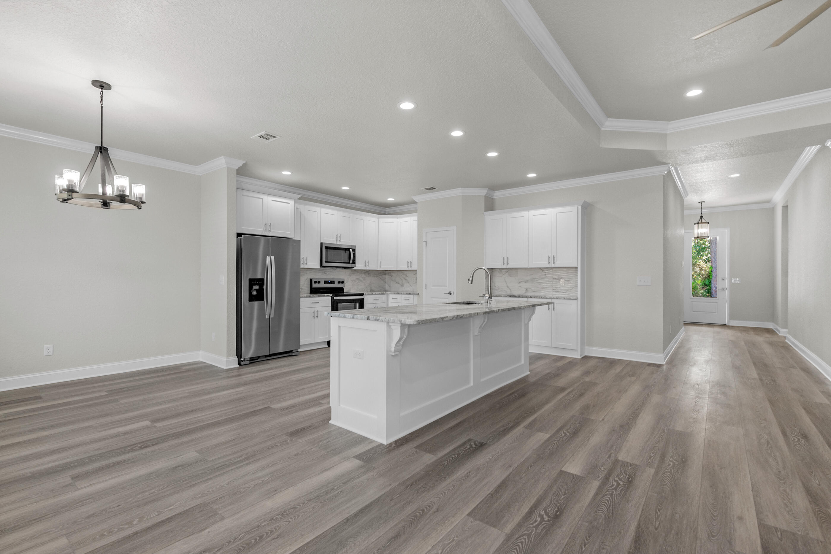 CRESCENT SHORES - Residential