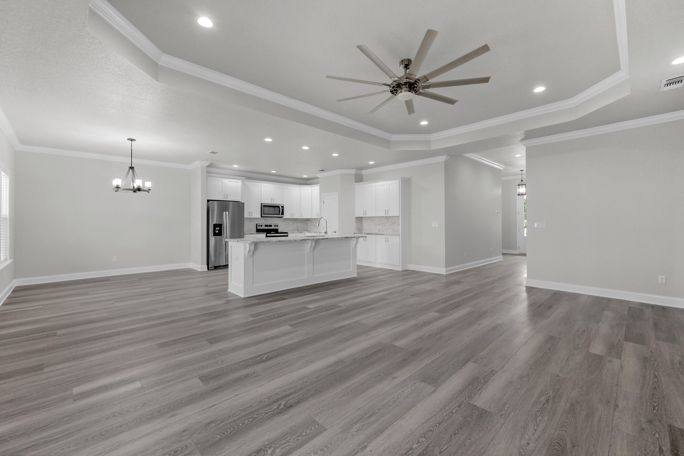 CRESCENT SHORES - Residential