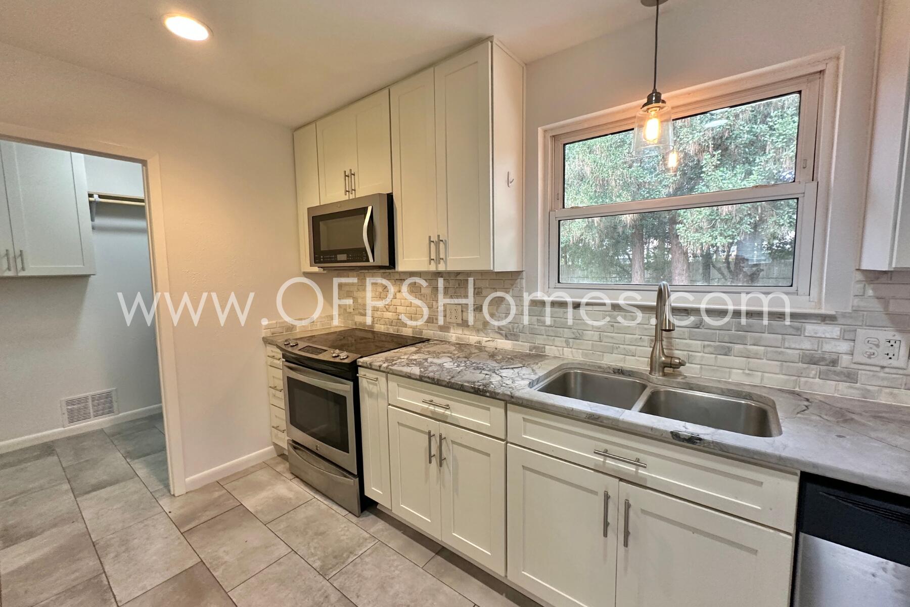 NICEVILLE PINES - Residential Lease