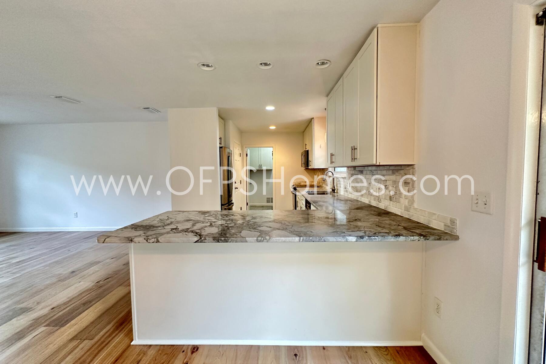 NICEVILLE PINES - Residential Lease