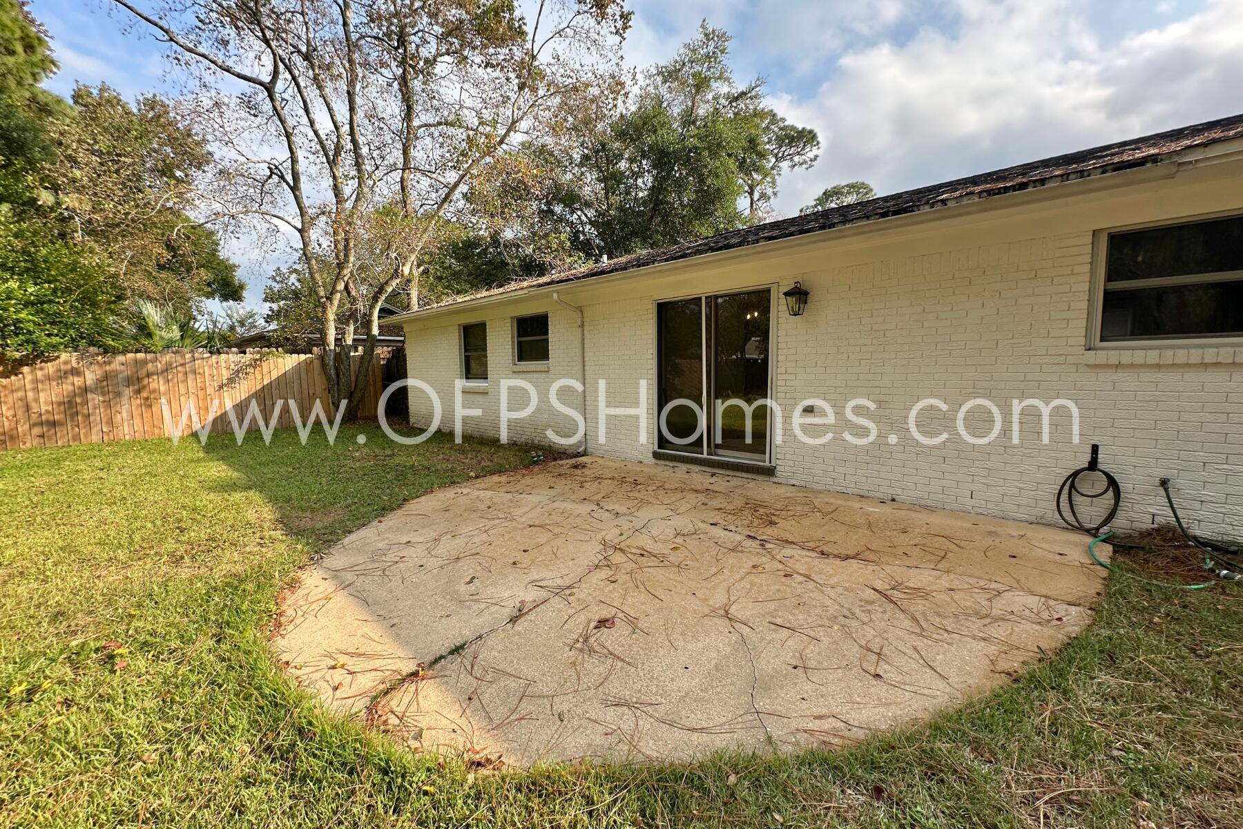 NICEVILLE PINES - Residential Lease