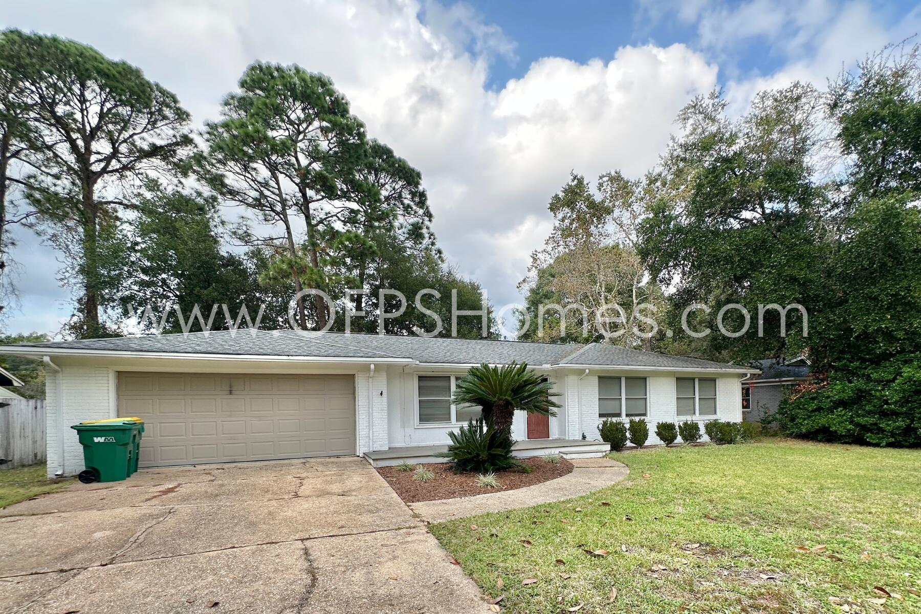 NICEVILLE PINES - Residential Lease