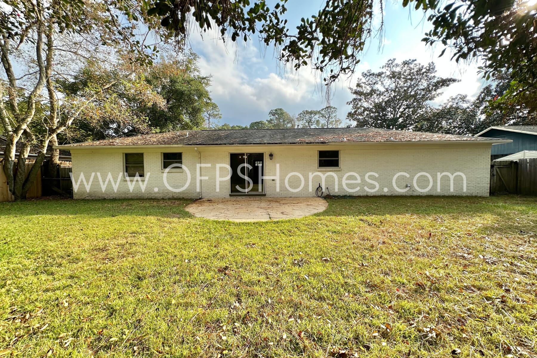 NICEVILLE PINES - Residential Lease