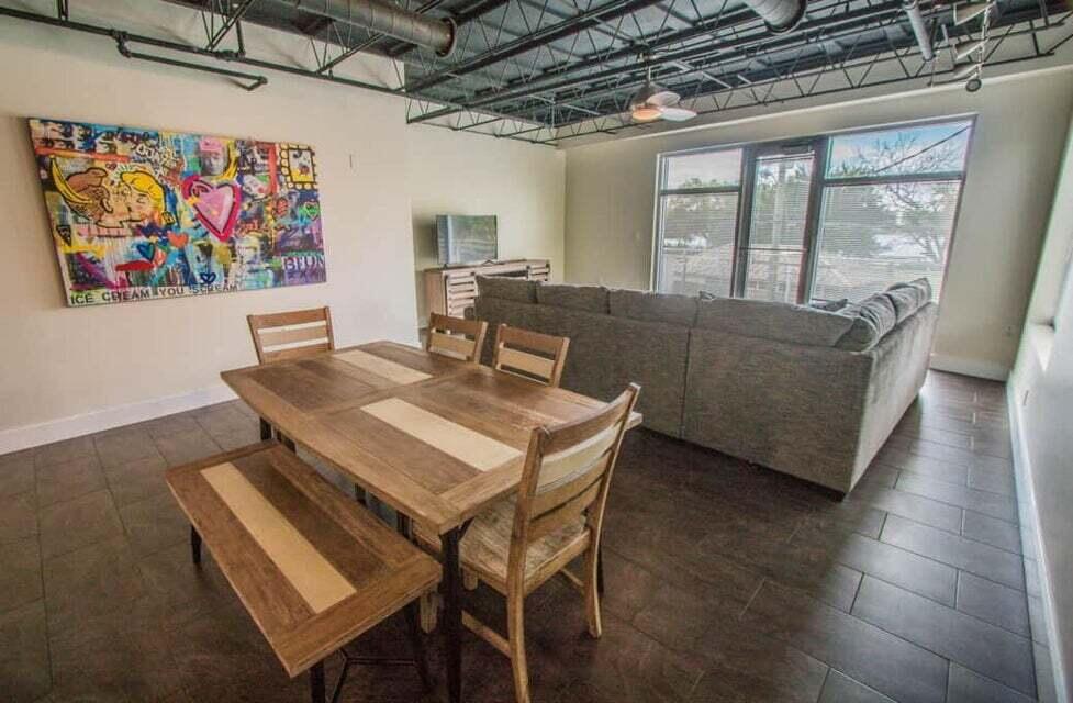 BROOKS LOFT - Residential Lease