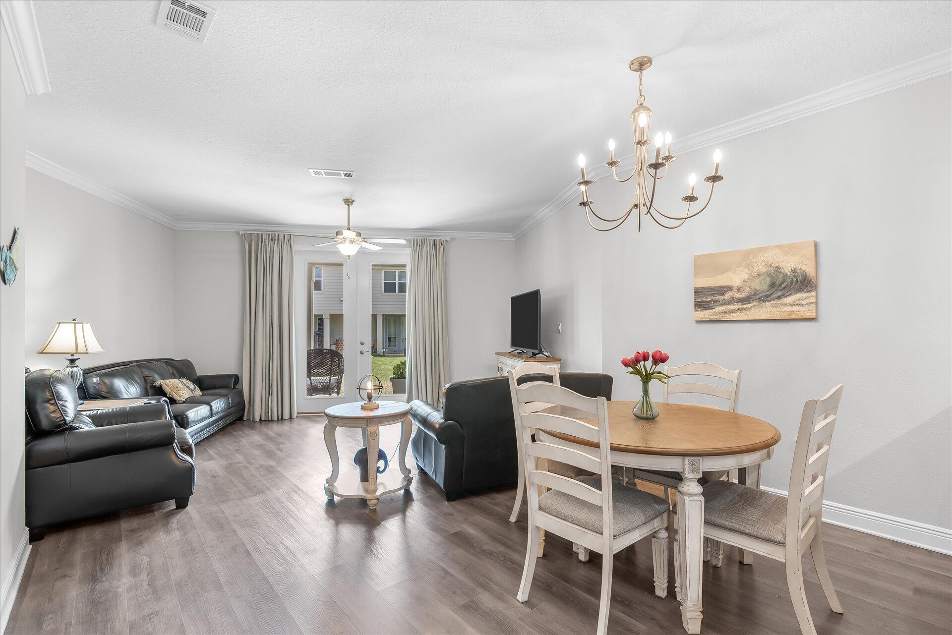 HIDDEN BAY VILLAGE - Residential