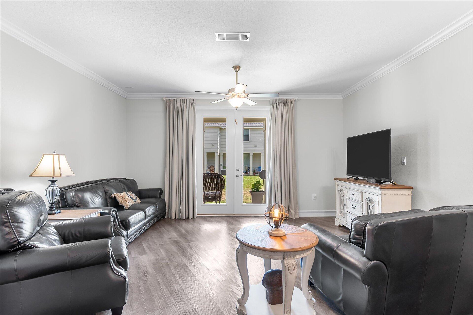 HIDDEN BAY VILLAGE - Residential