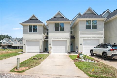 A home in Navarre