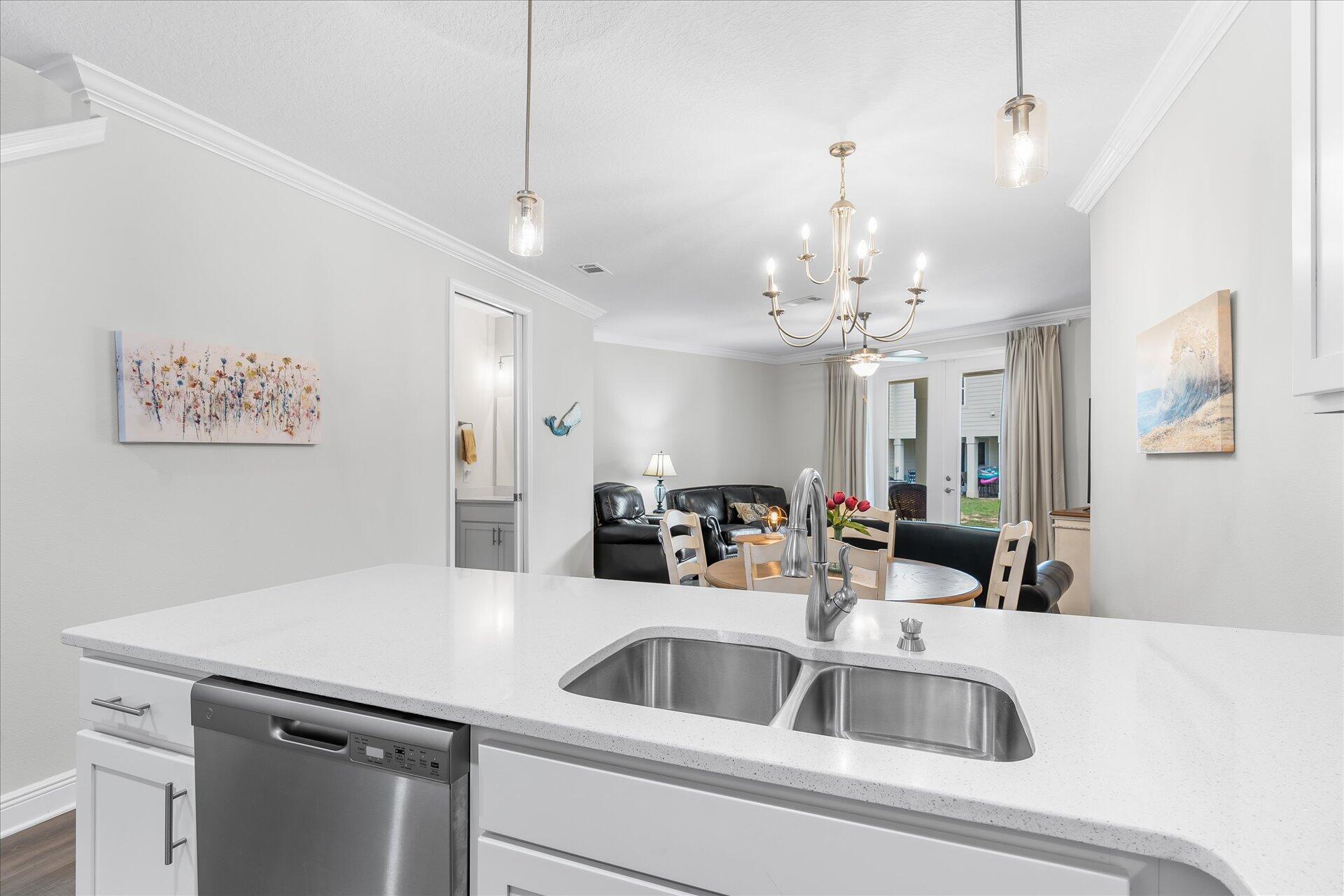 HIDDEN BAY VILLAGE - Residential