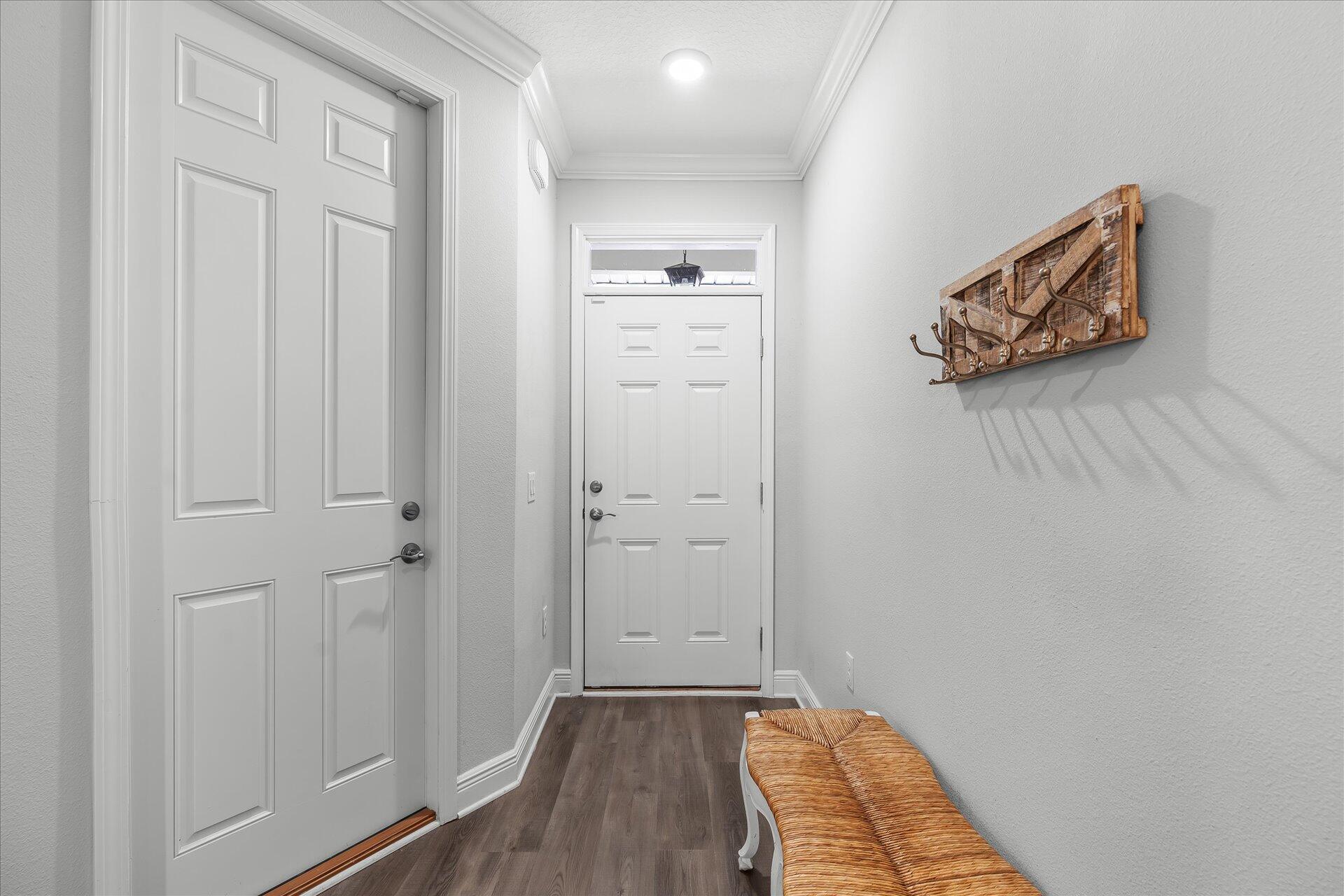 HIDDEN BAY VILLAGE - Residential