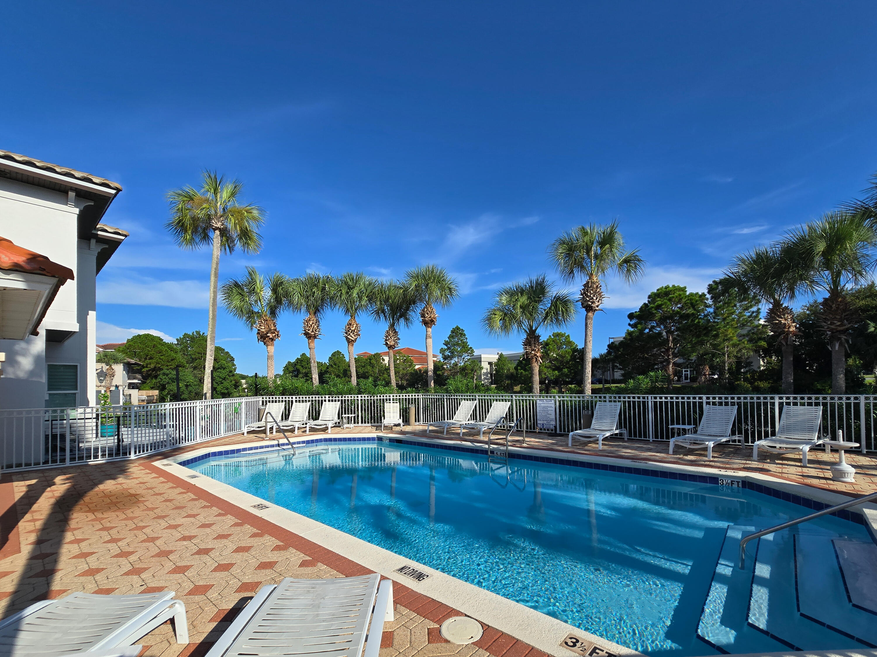 CALUSA BAY S/D - Residential
