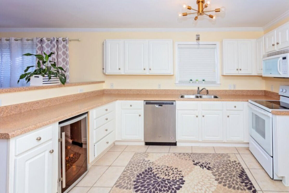 SHELTER COVE ESTATES - Residential