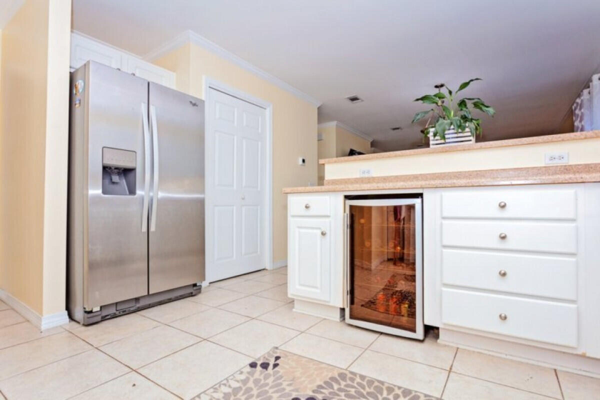 SHELTER COVE ESTATES - Residential