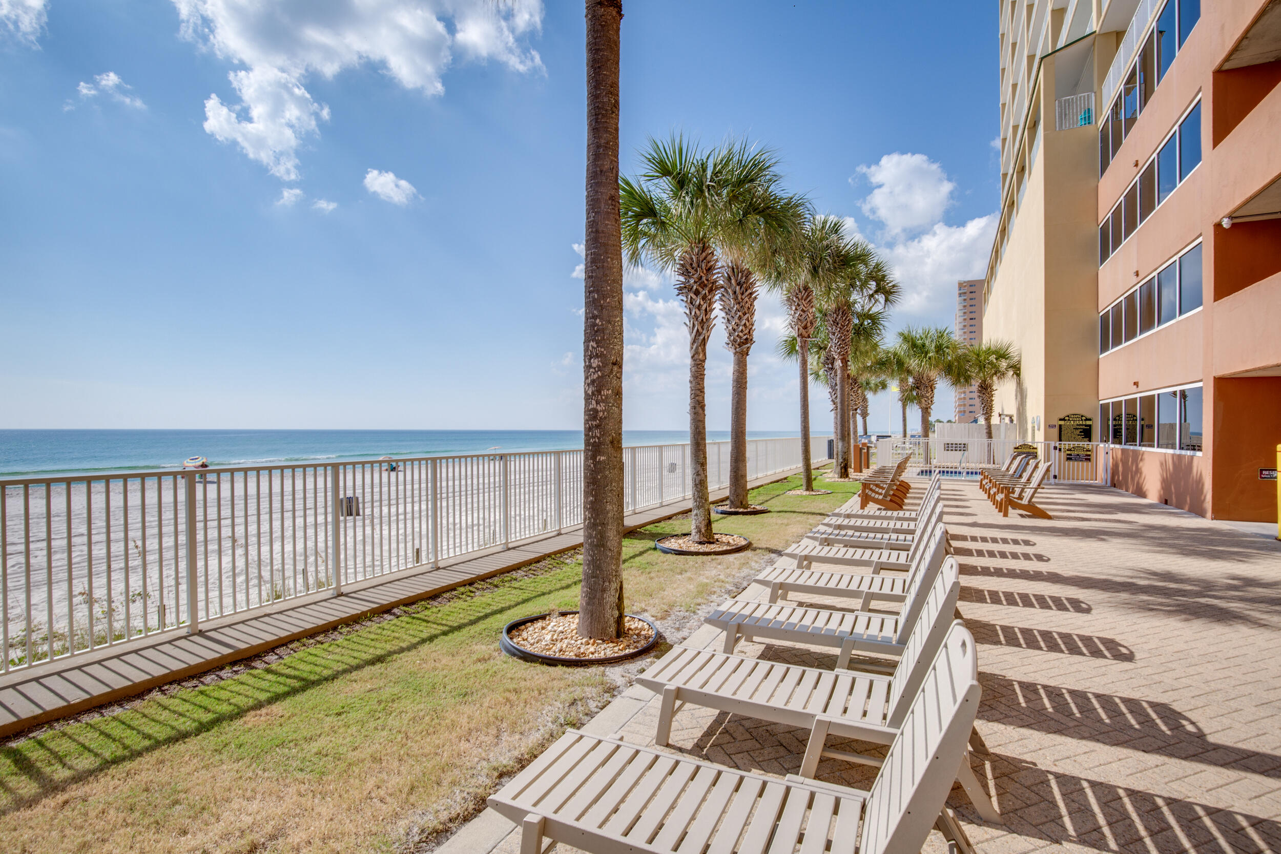 TROPIC WINDS - Residential