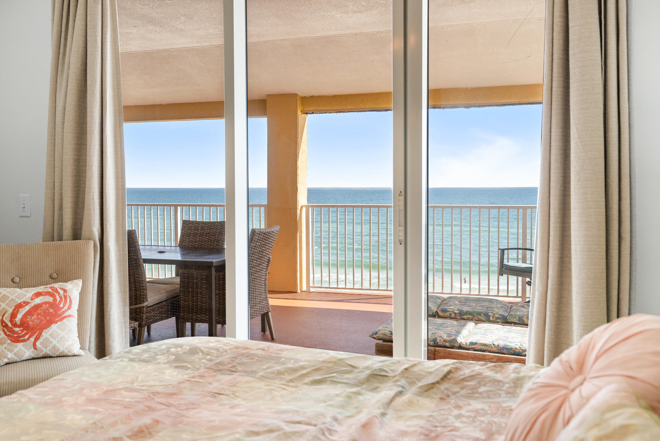 TROPIC WINDS - Residential