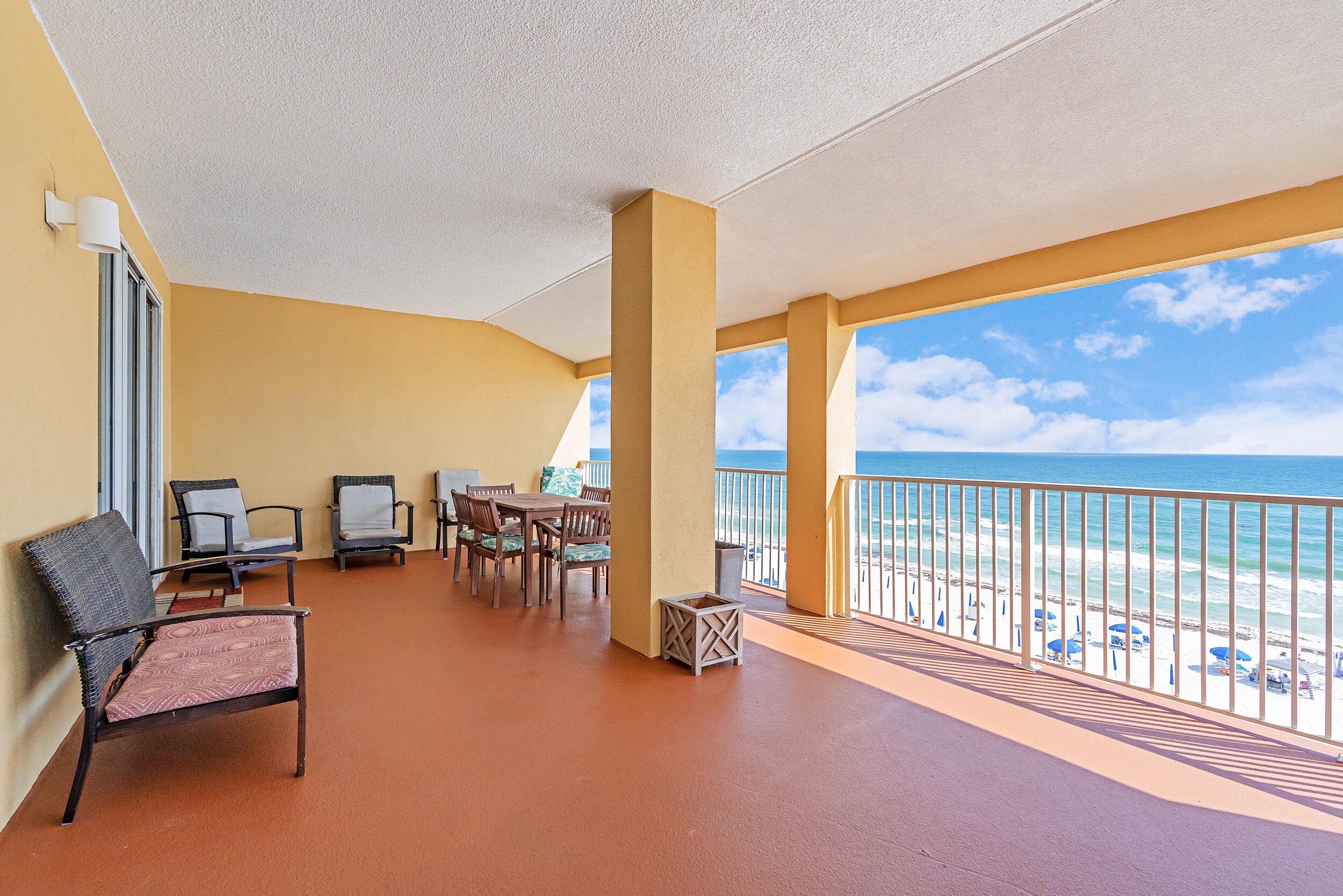 TROPIC WINDS - Residential