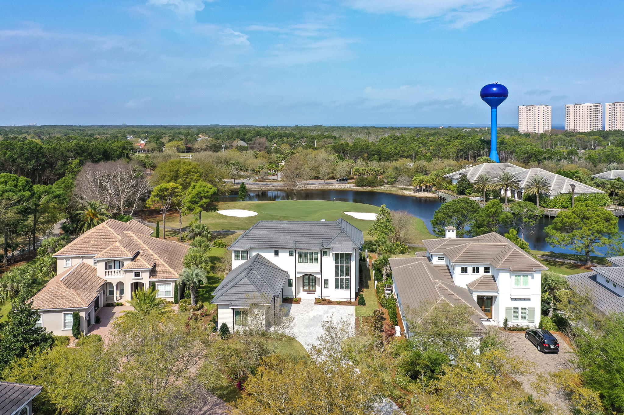 REGATTA BAY - Residential