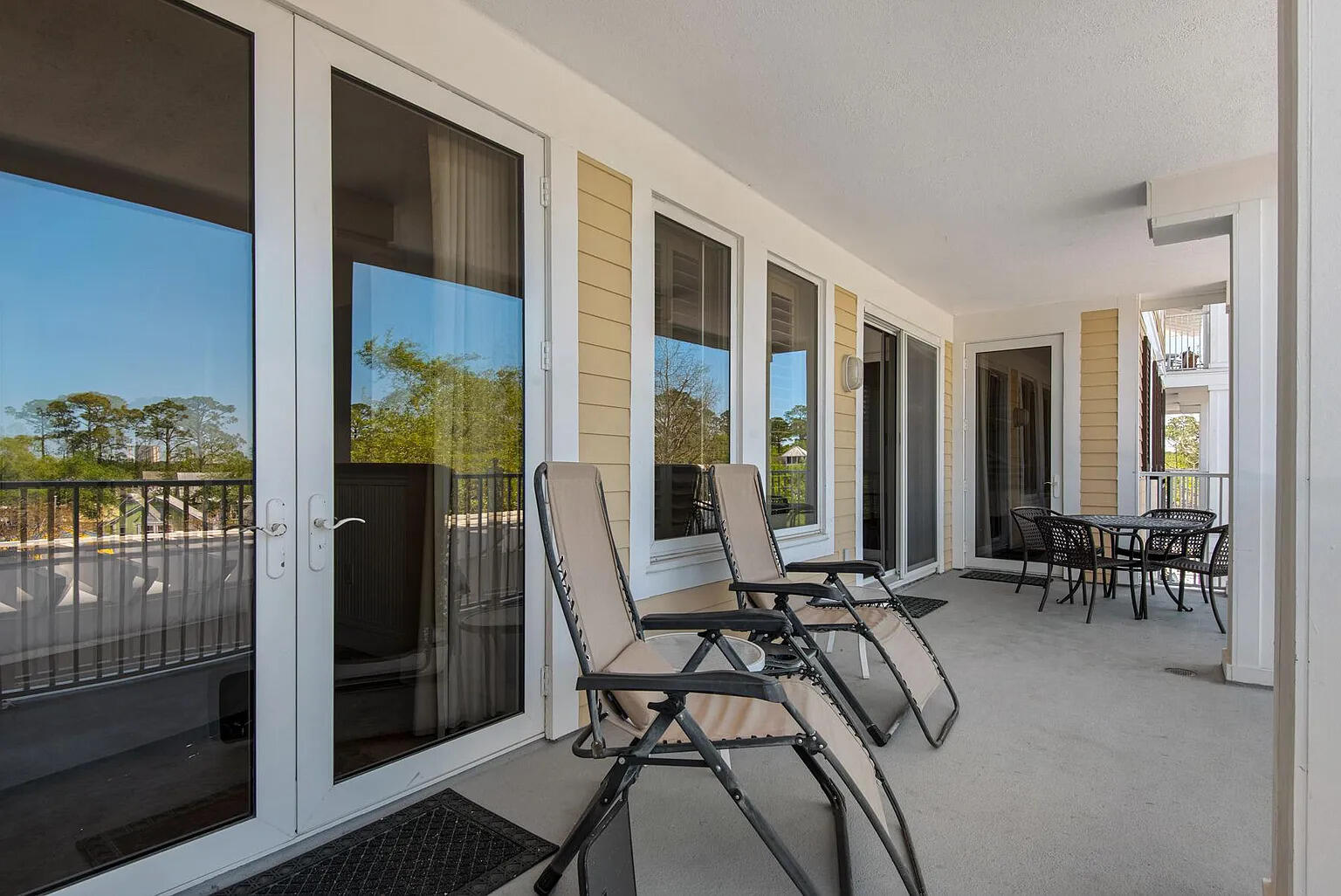 OBSERVATION POINT SOUTH - Residential Lease