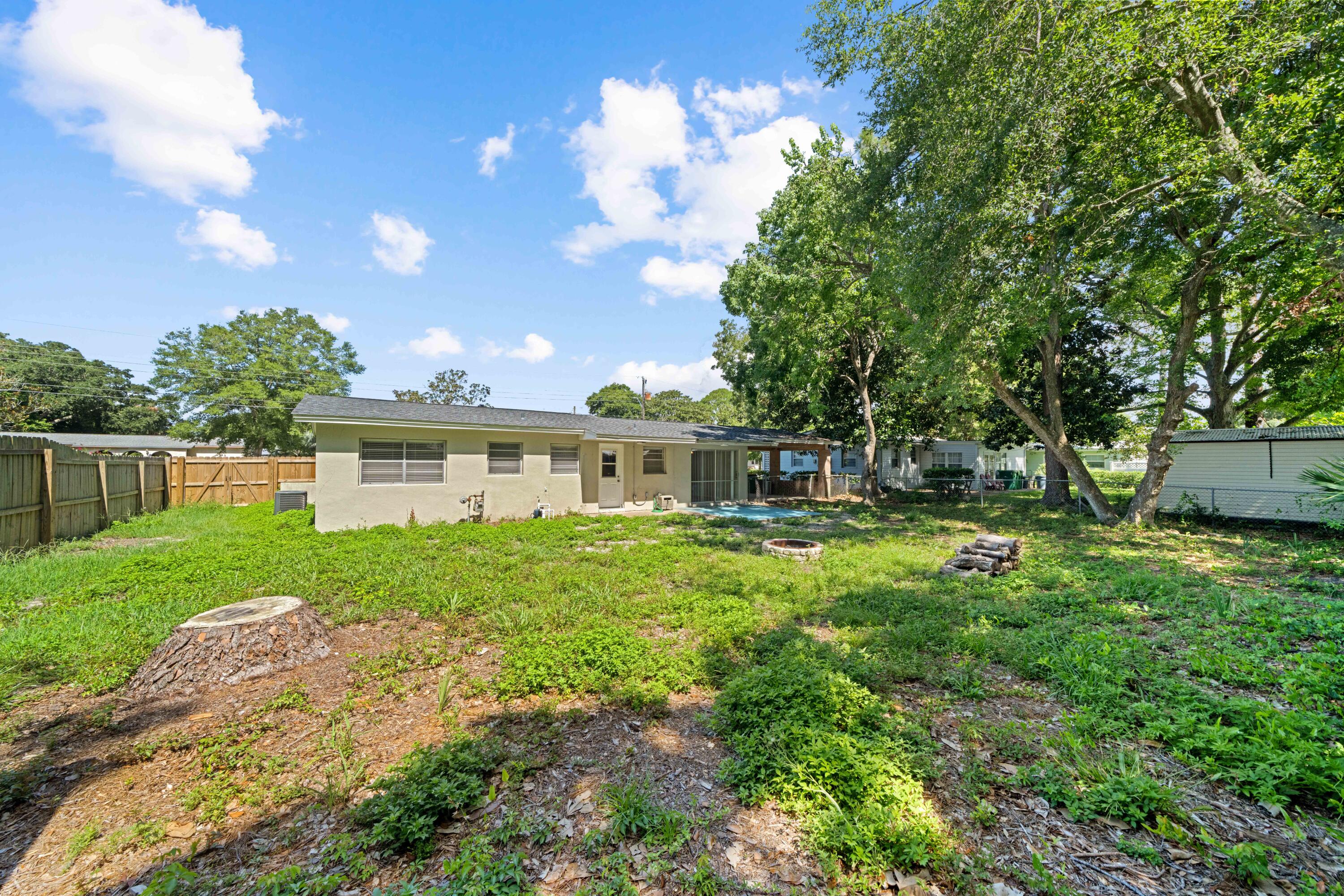 OAK TREE PARK - Residential