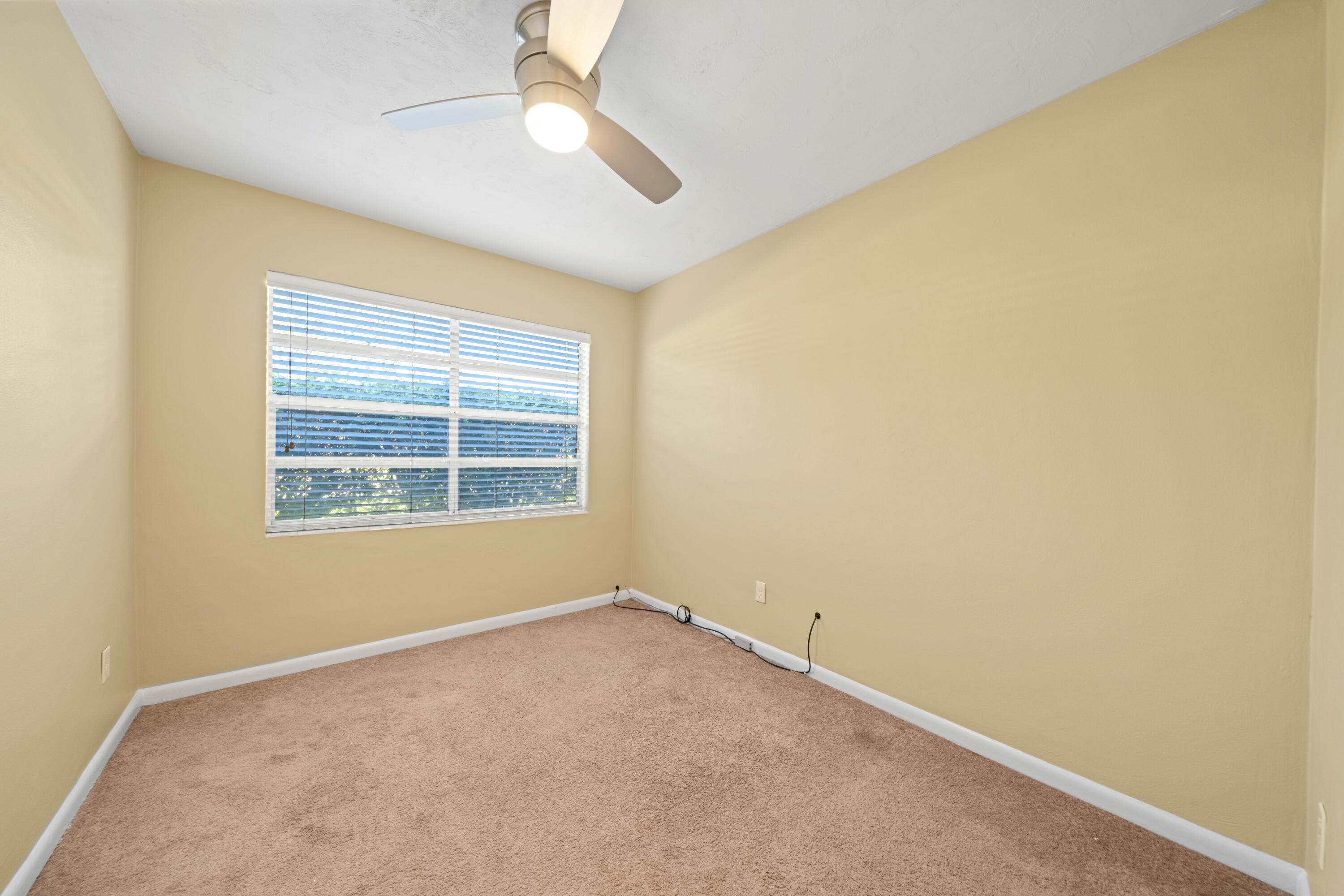 OAK TREE PARK - Residential