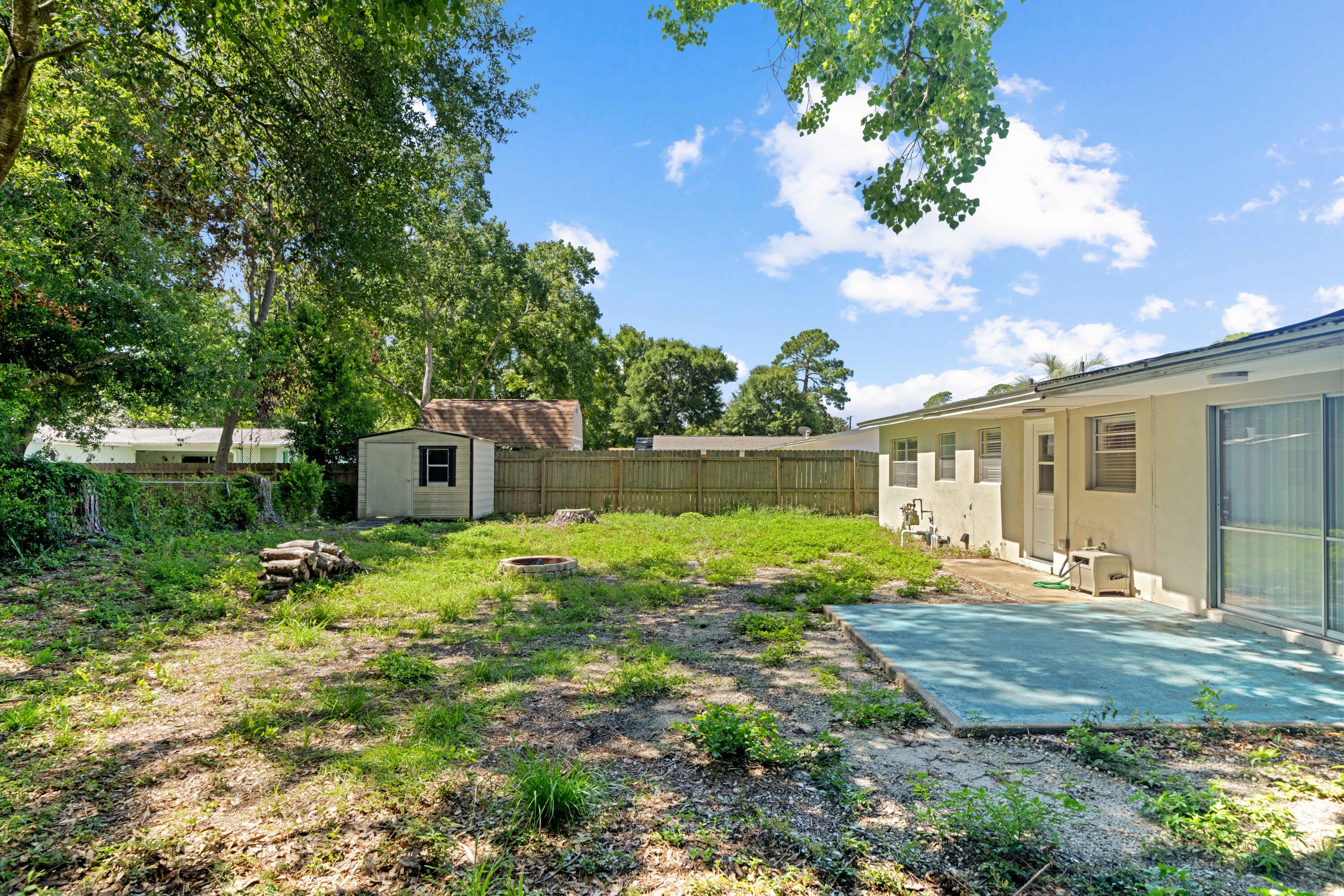 OAK TREE PARK - Residential