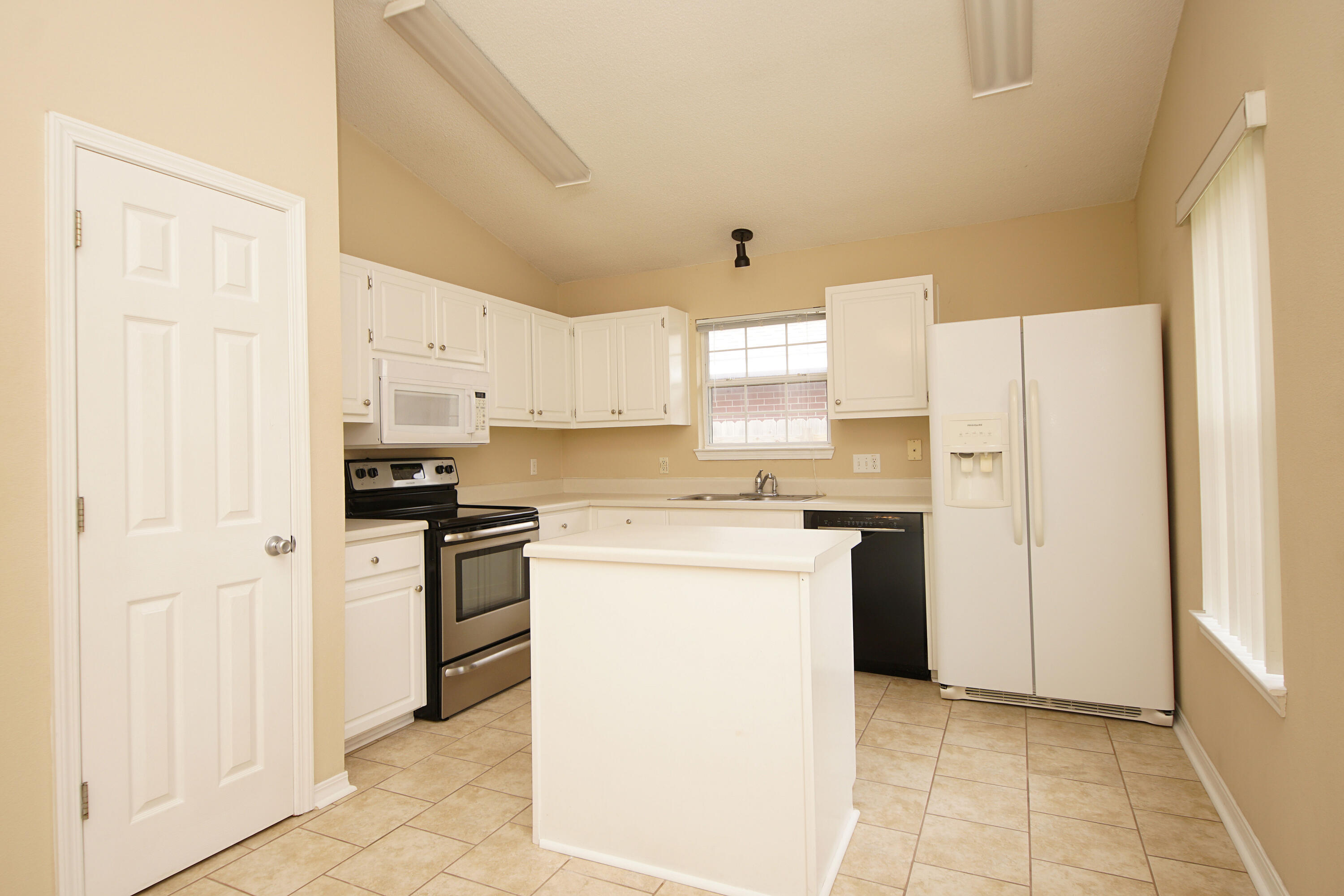 WATERFORD ESTATES S/D - Residential