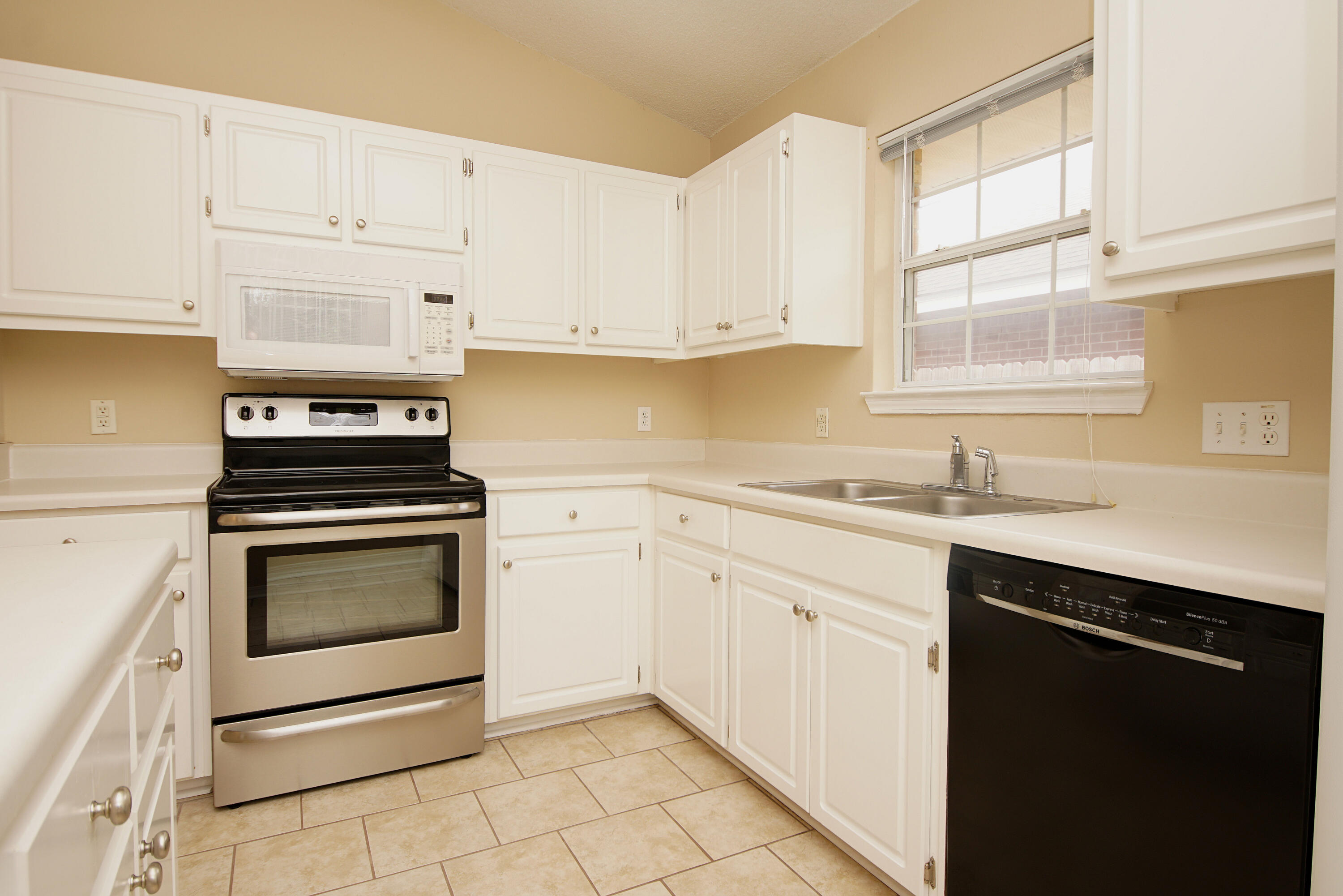 WATERFORD ESTATES S/D - Residential