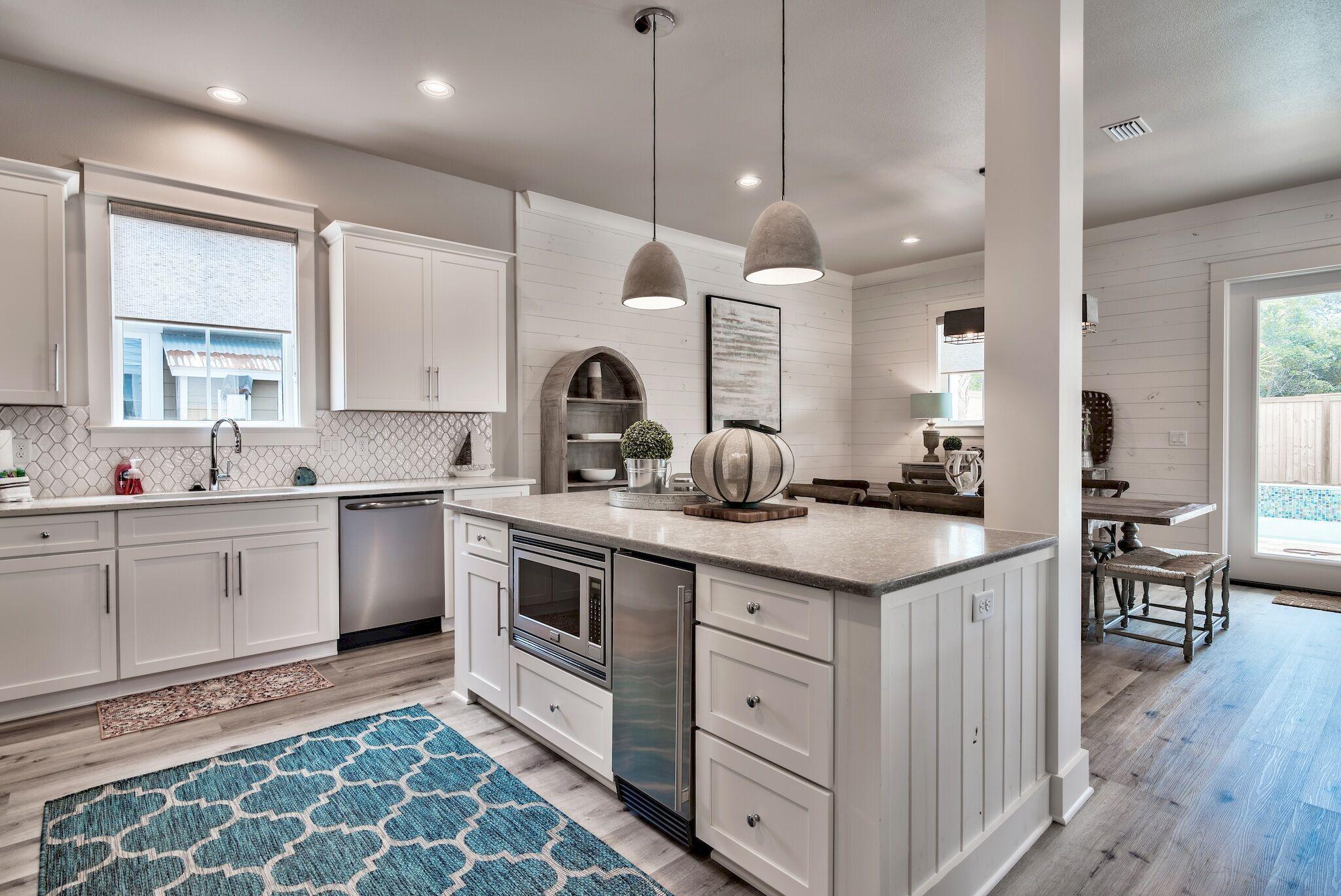 CRYSTAL BEACH - Residential