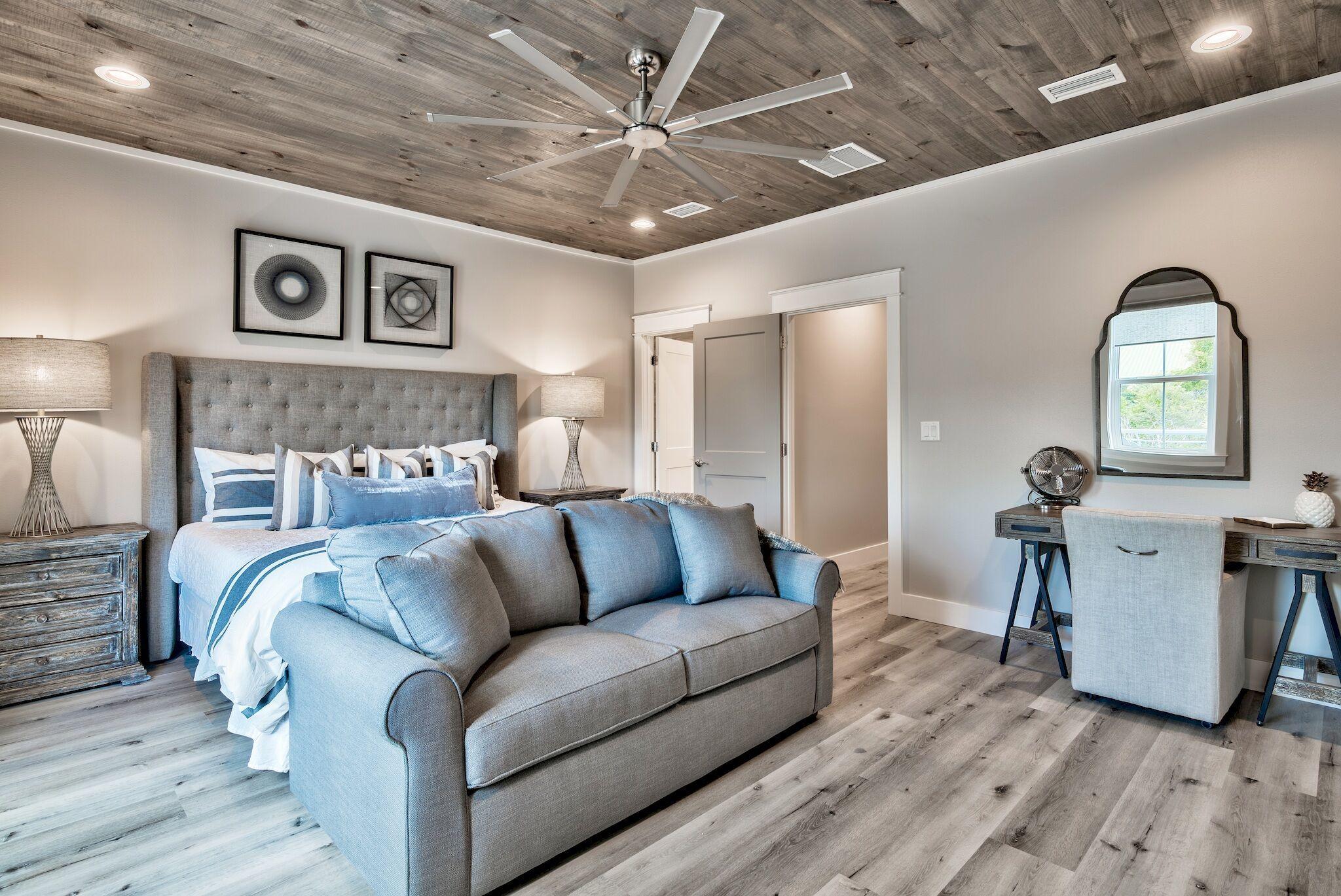 CRYSTAL BEACH - Residential