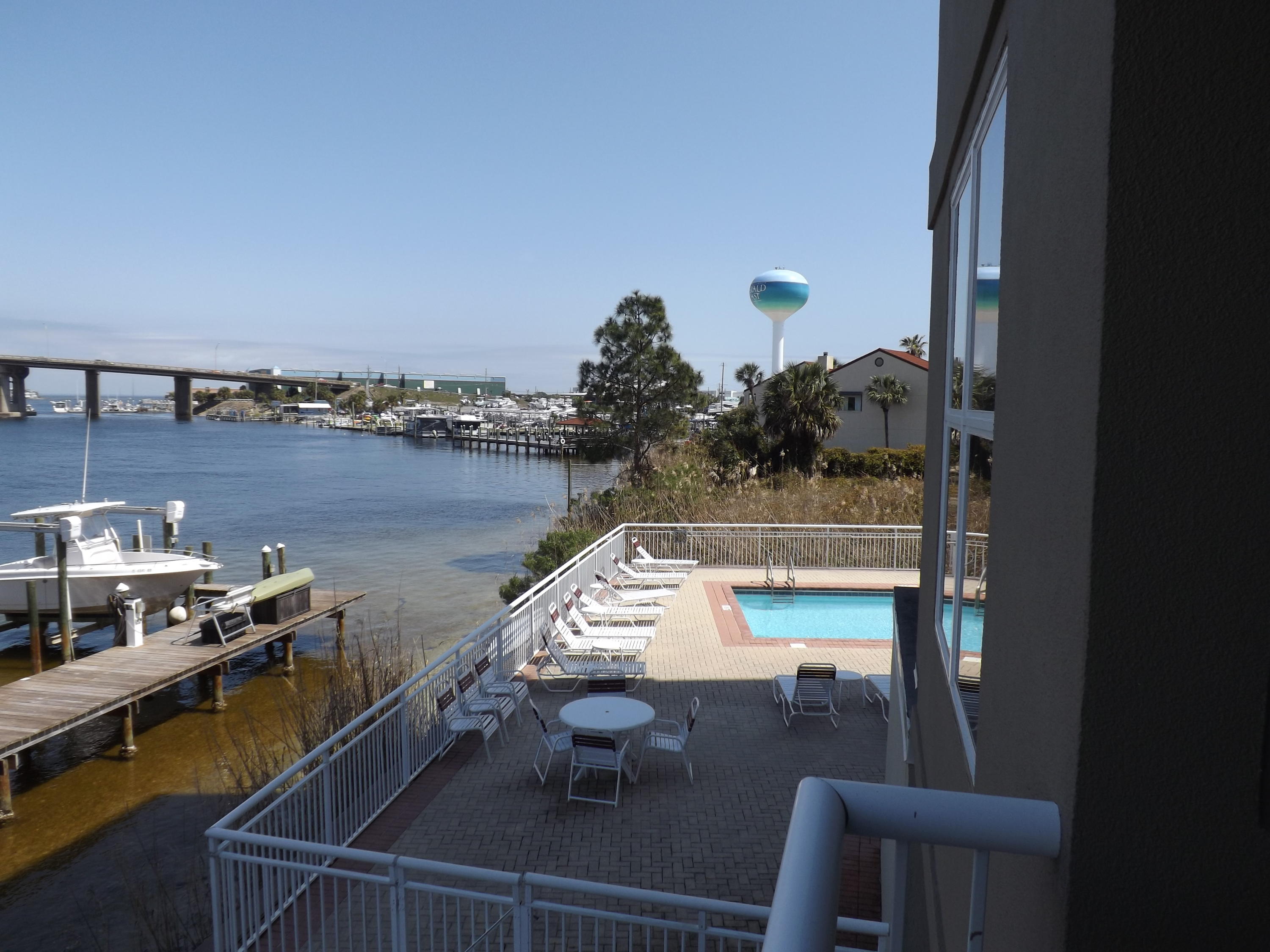 PALM COURT YACHT CLUB - Residential