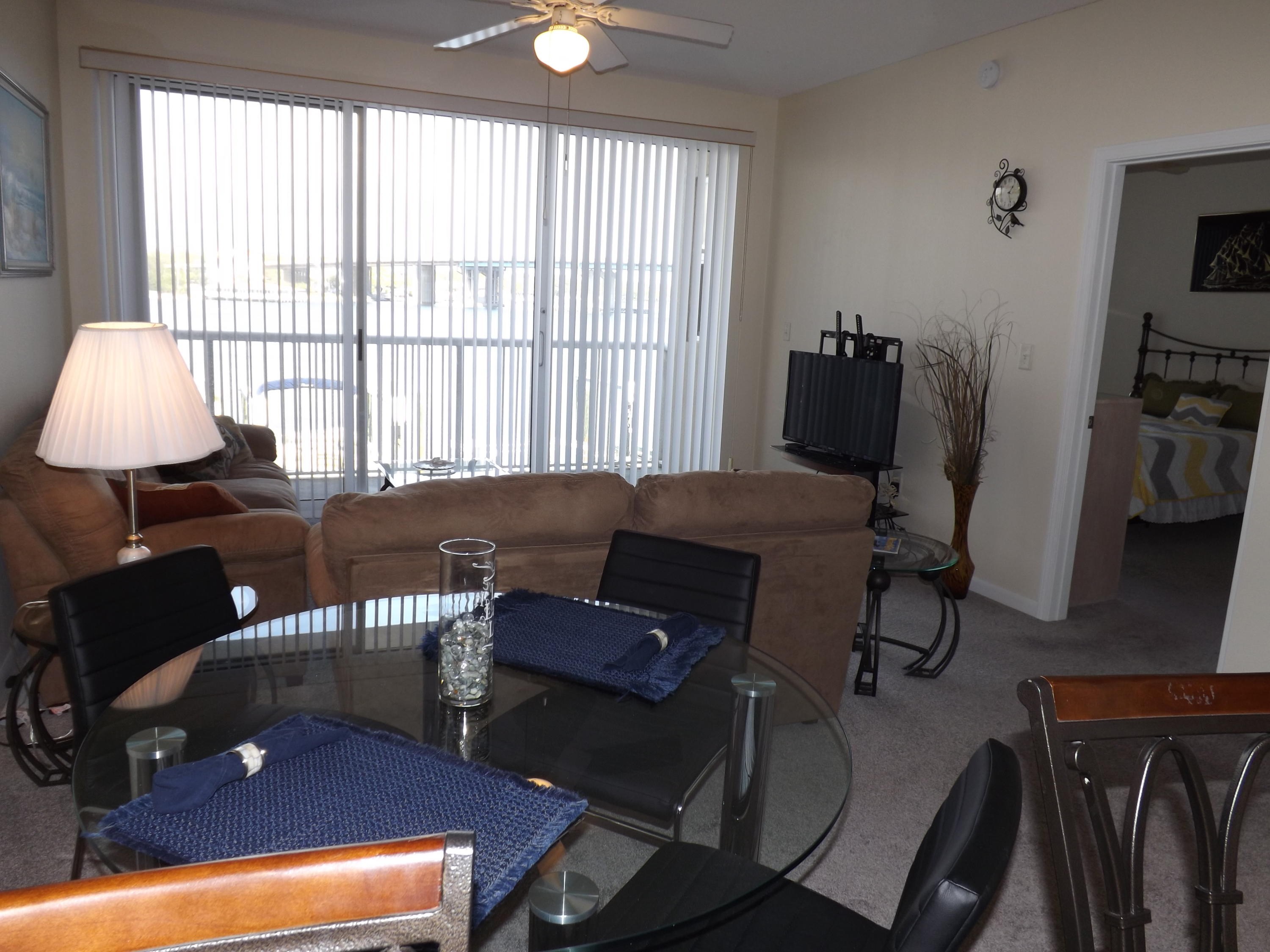 PALM COURT YACHT CLUB - Residential